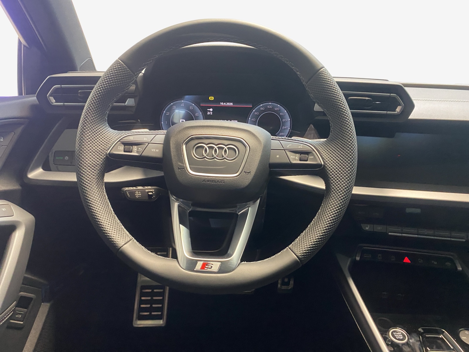AUDI A3 Sportback TFSI 110 kW S line Attraction S tronic-image-9