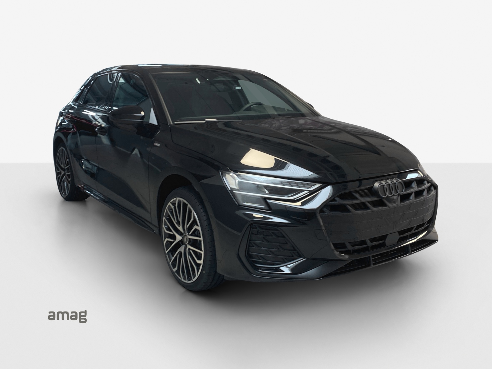 AUDI A3 Sportback TFSI 110 kW S line Attraction S tronic-image-5