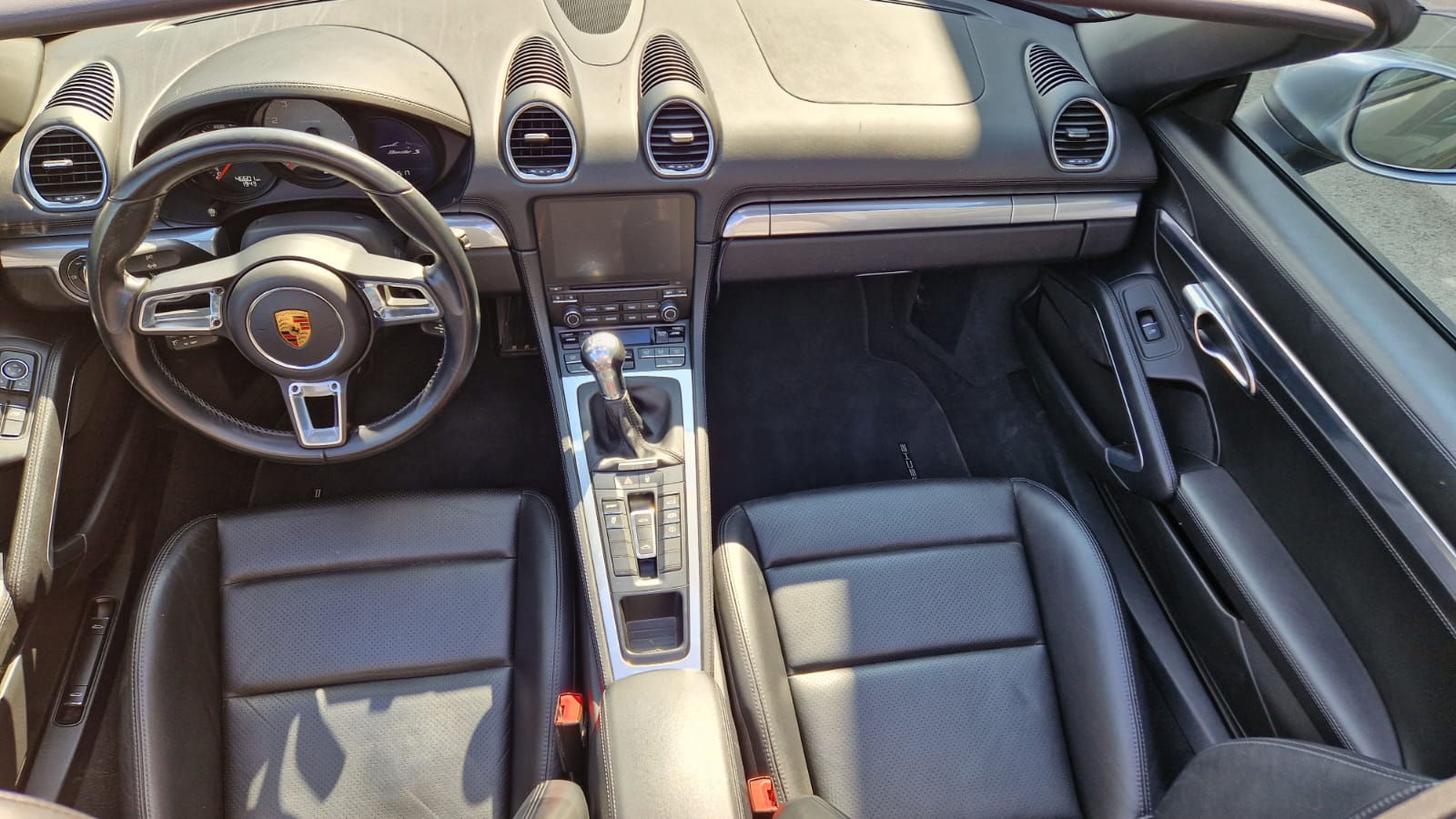 PORSCHE 718 Boxster S 2.5-showroom-element-3