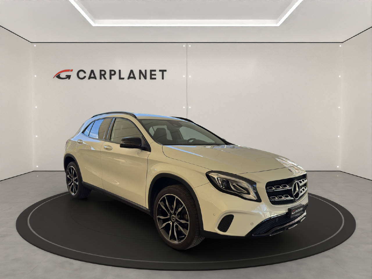 MERCEDES-BENZ GLA 200 d Urban 136PS Automat-image-7