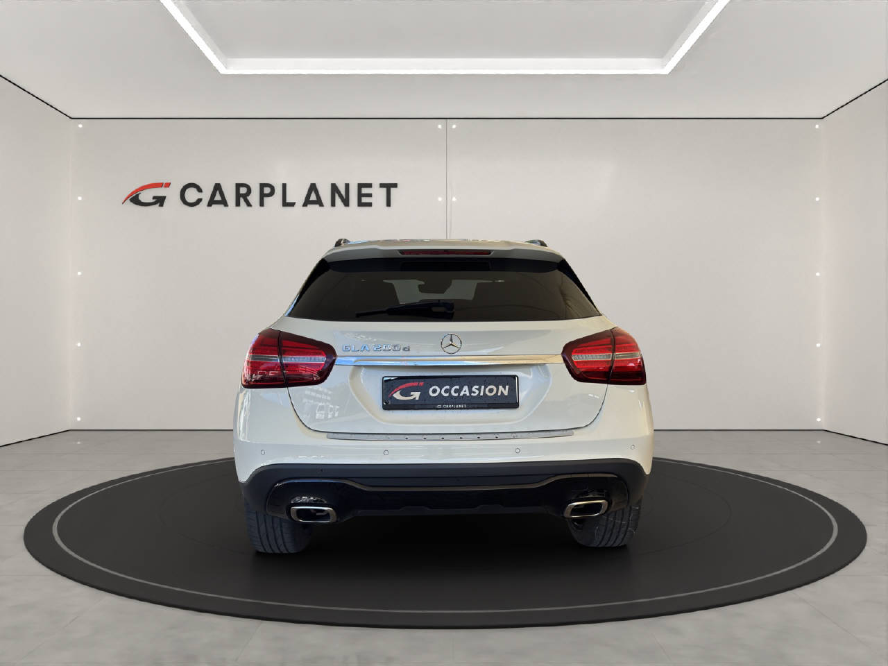 MERCEDES-BENZ GLA 200 d Urban 136PS Automat-image-4