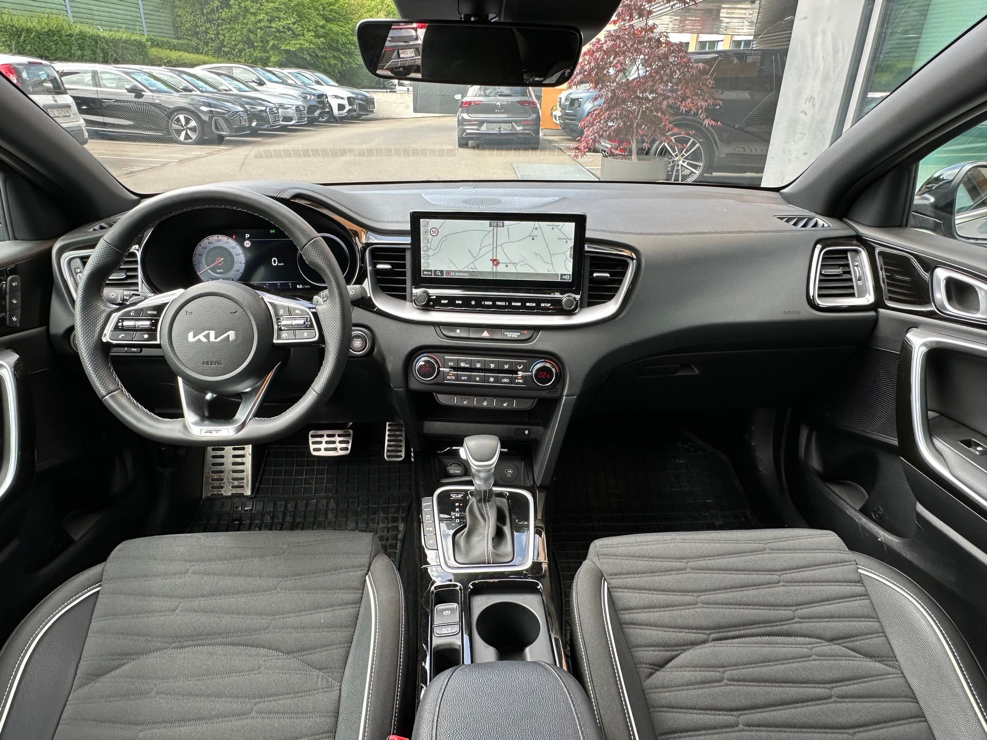 KIA ProCeed 1.5 T-GDi MHEV GT-Line DCT-image-7