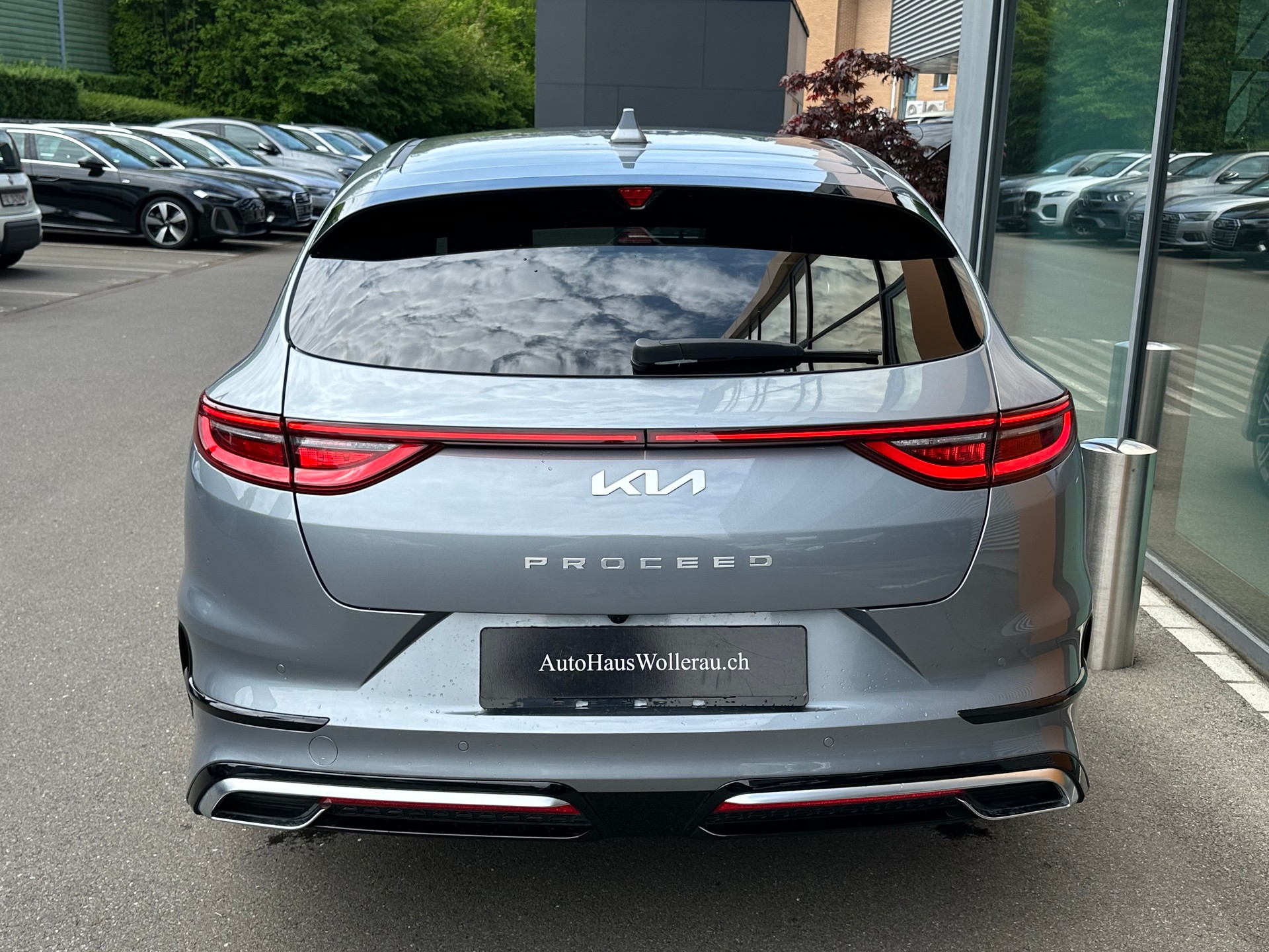 KIA ProCeed 1.5 T-GDi MHEV GT-Line DCT-image-4