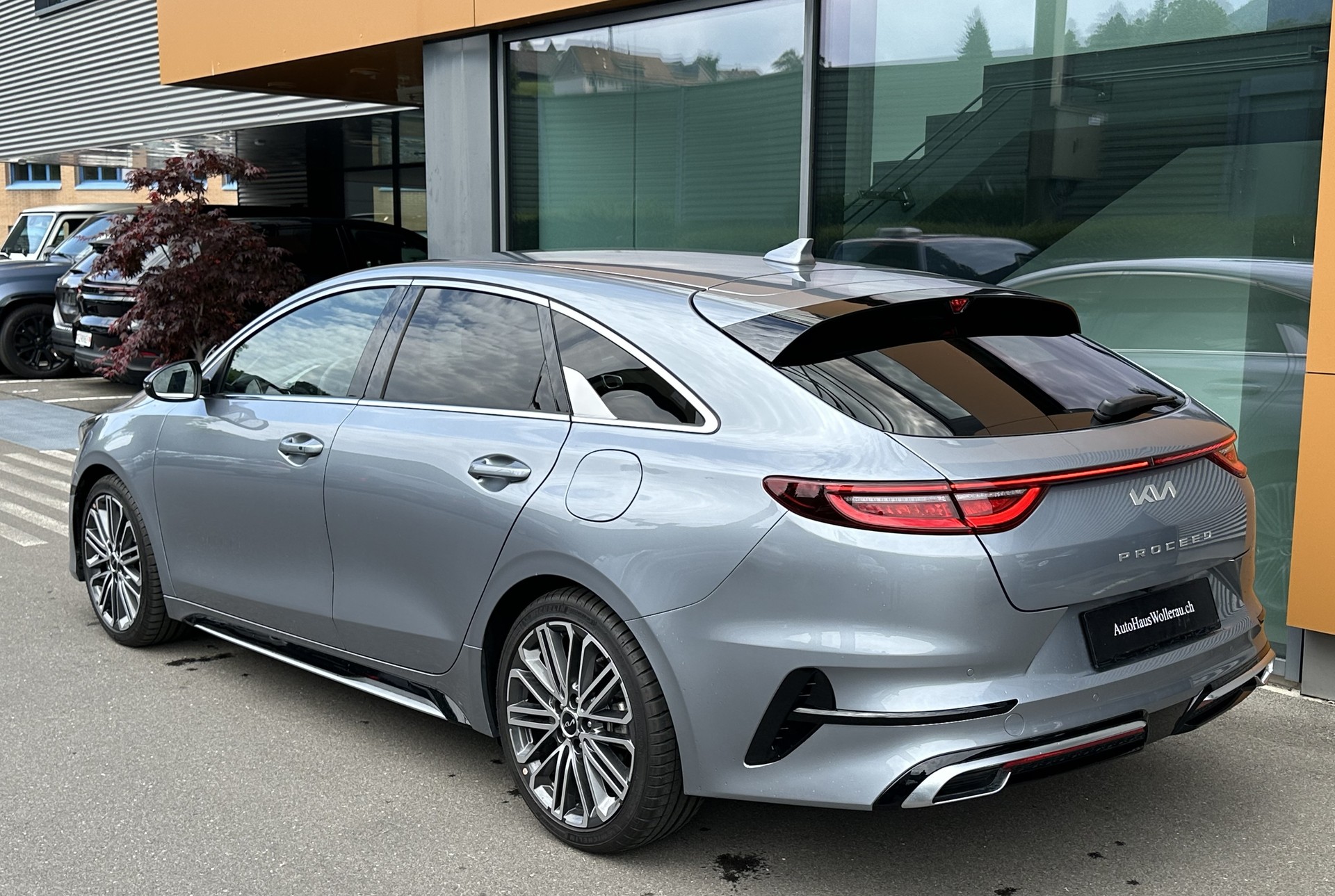 KIA ProCeed 1.5 T-GDi MHEV GT-Line DCT-image-2