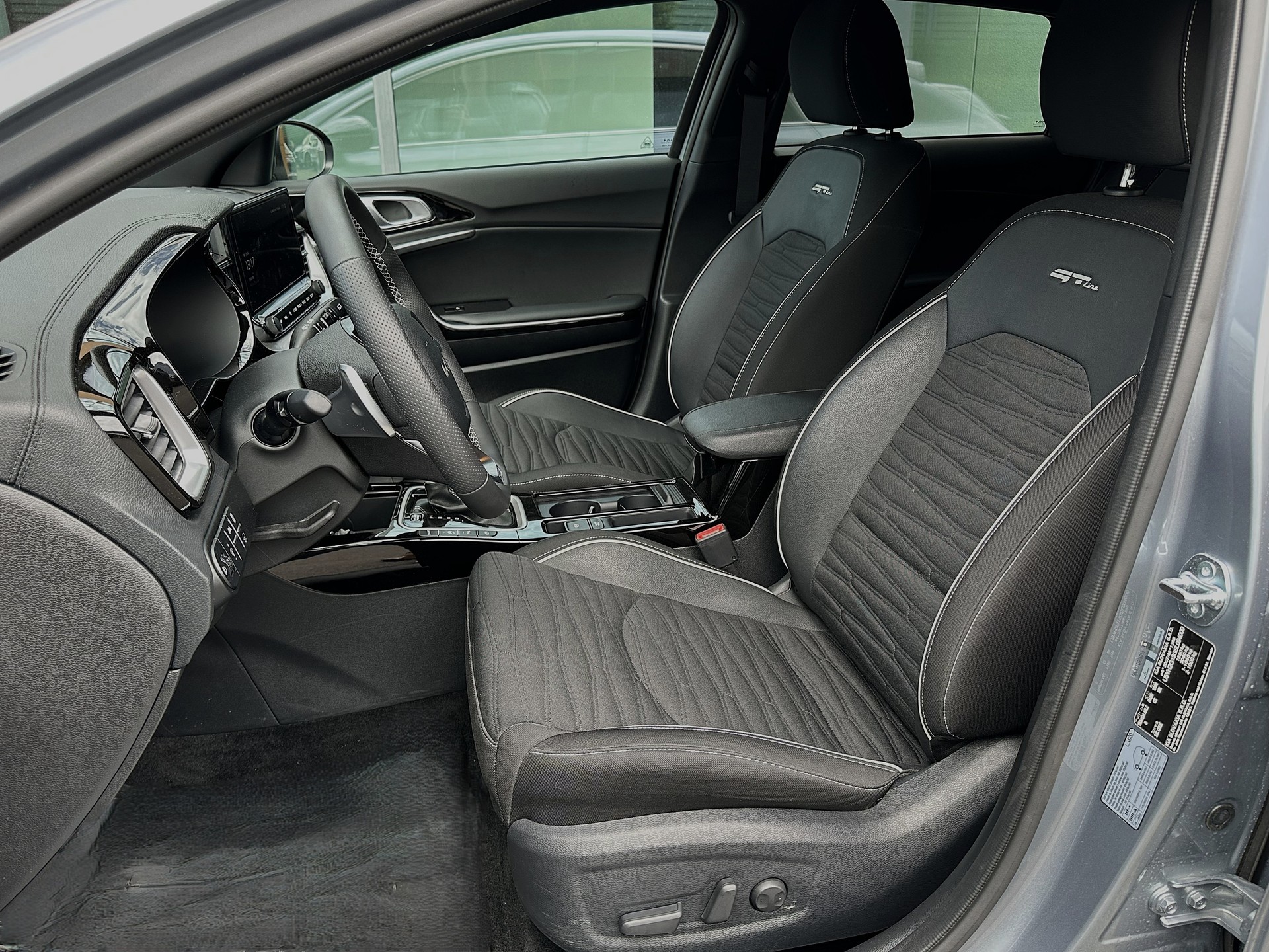 KIA ProCeed 1.5 T-GDi MHEV GT-Line DCT-image-5