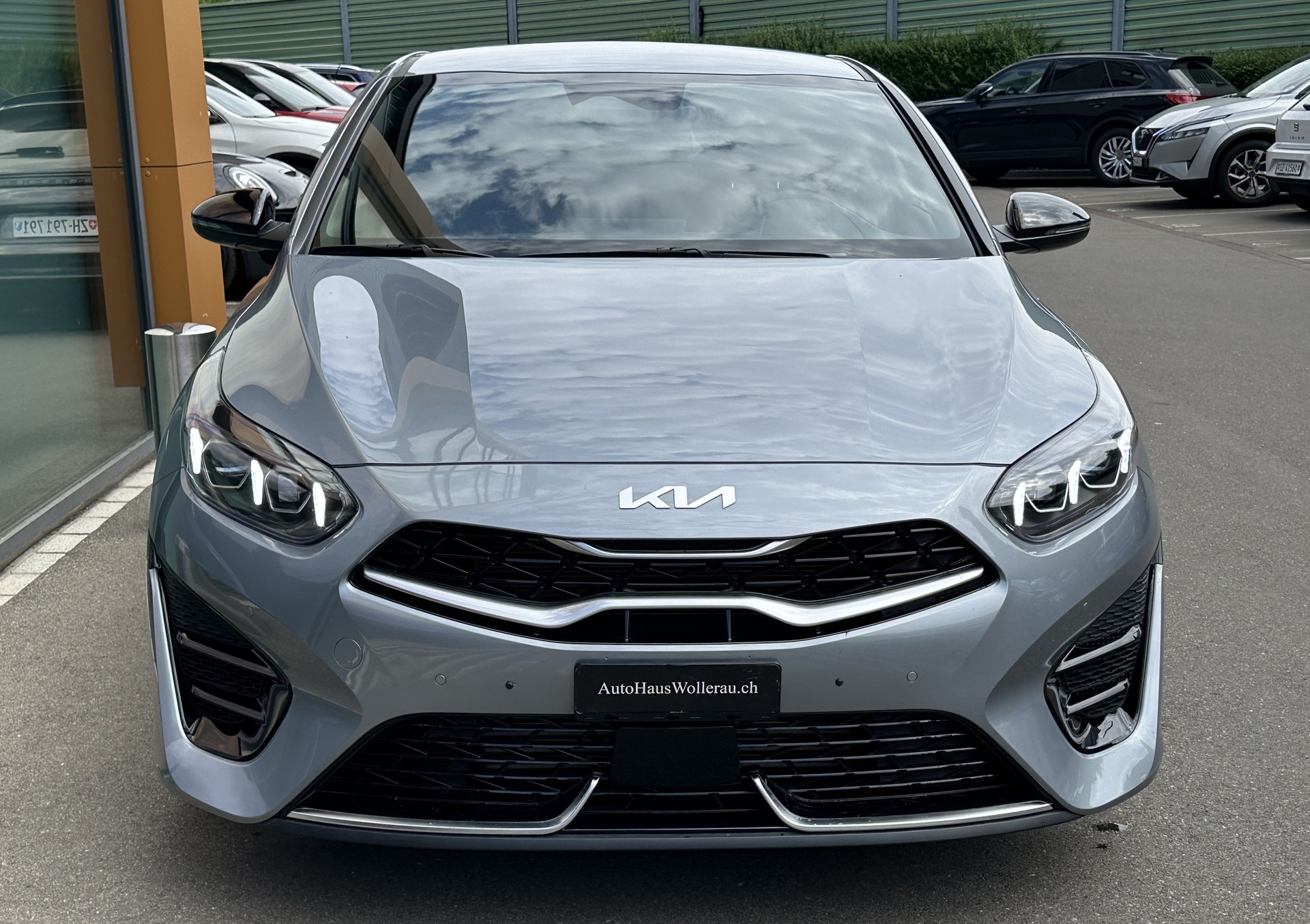KIA ProCeed 1.5 T-GDi MHEV GT-Line DCT-image-1