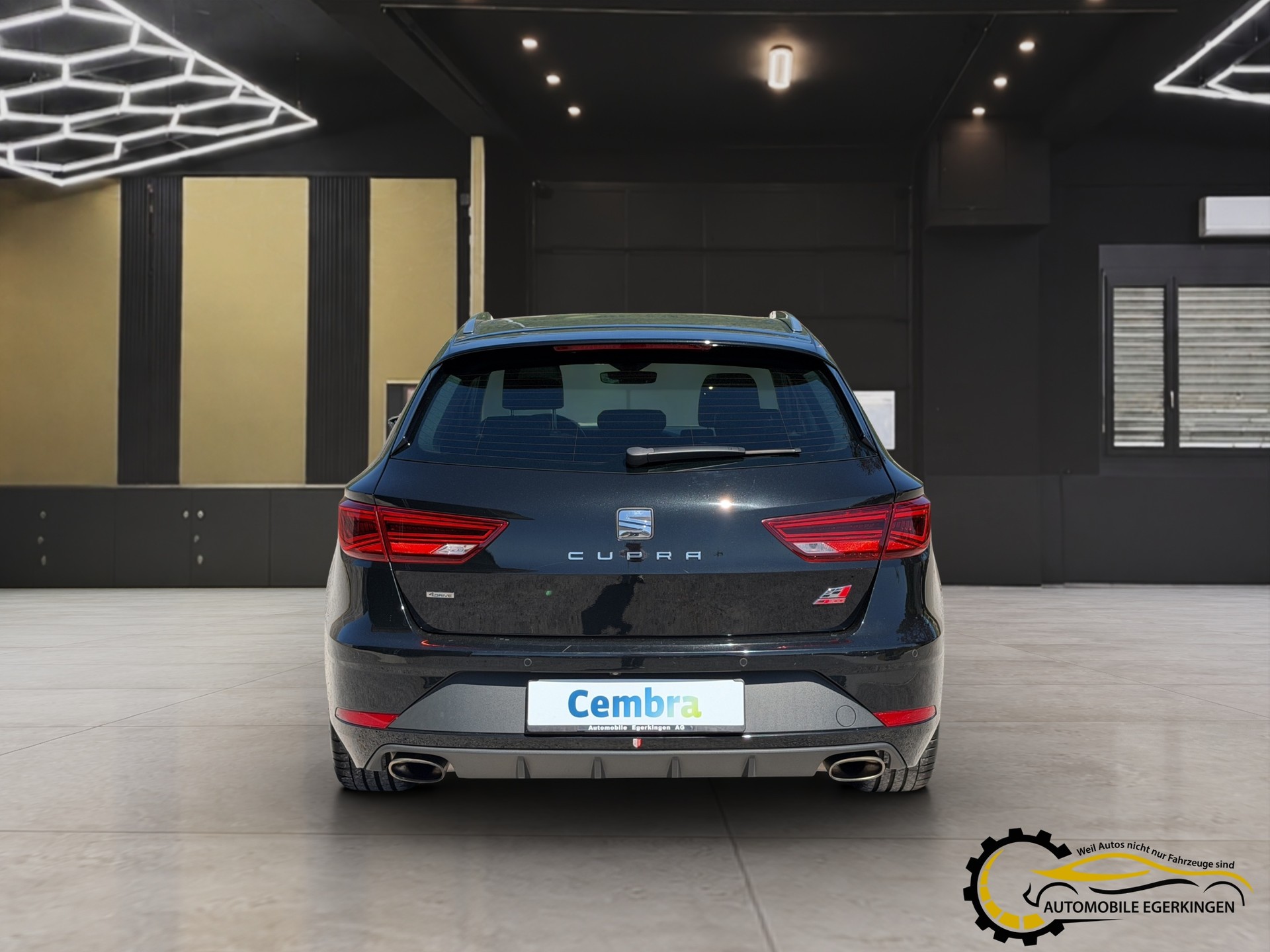 SEAT Leon ST 2.0 TSI 300 Cupra 4Drive DSG-image-5