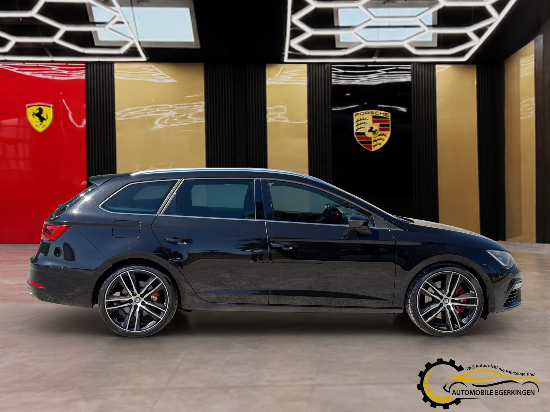 SEAT Leon ST 2.0 TSI 300 Cupra 4Drive DSG-image-3