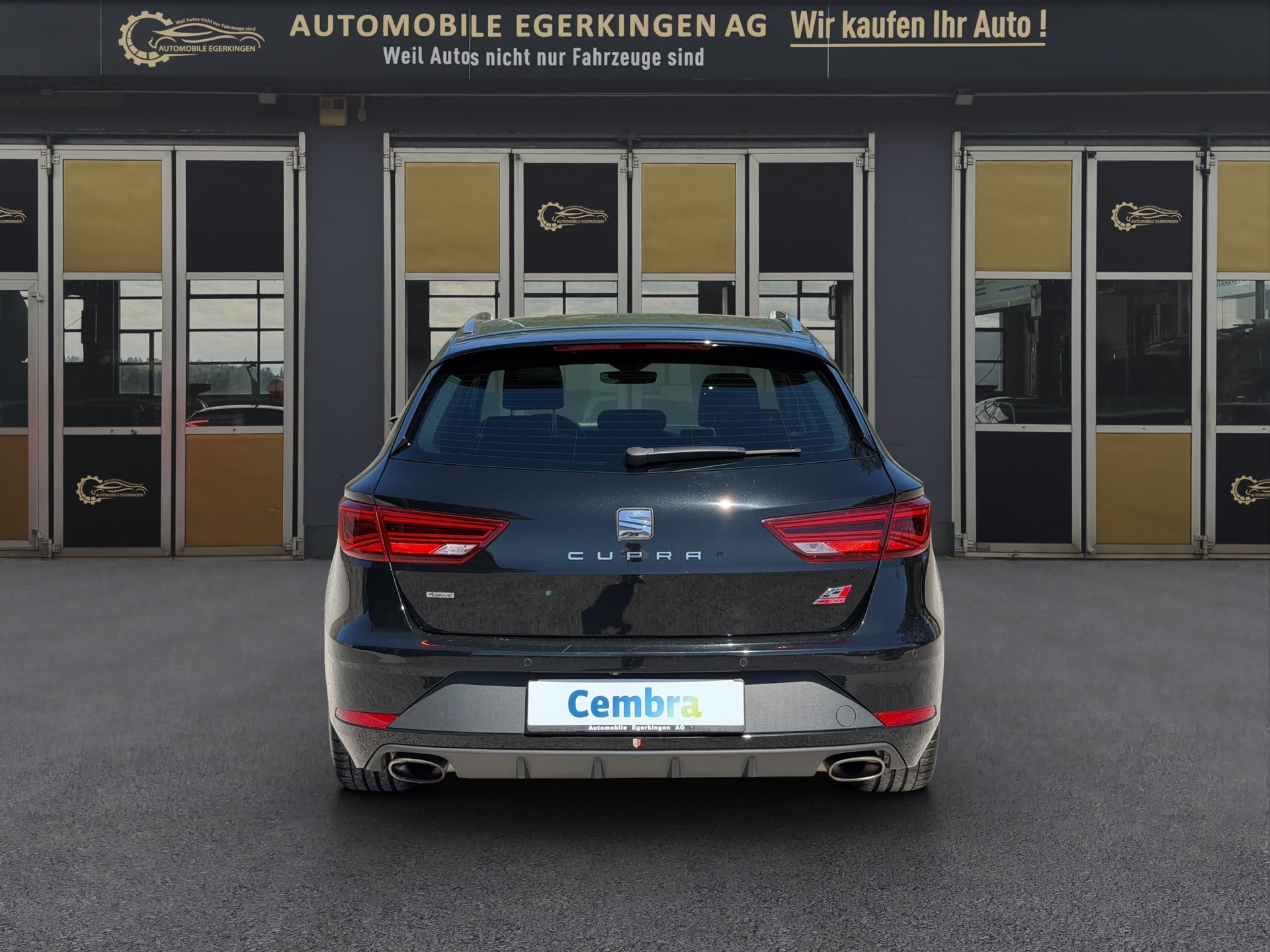 SEAT Leon ST 2.0 TSI 300 Cupra 4Drive DSG-image-5