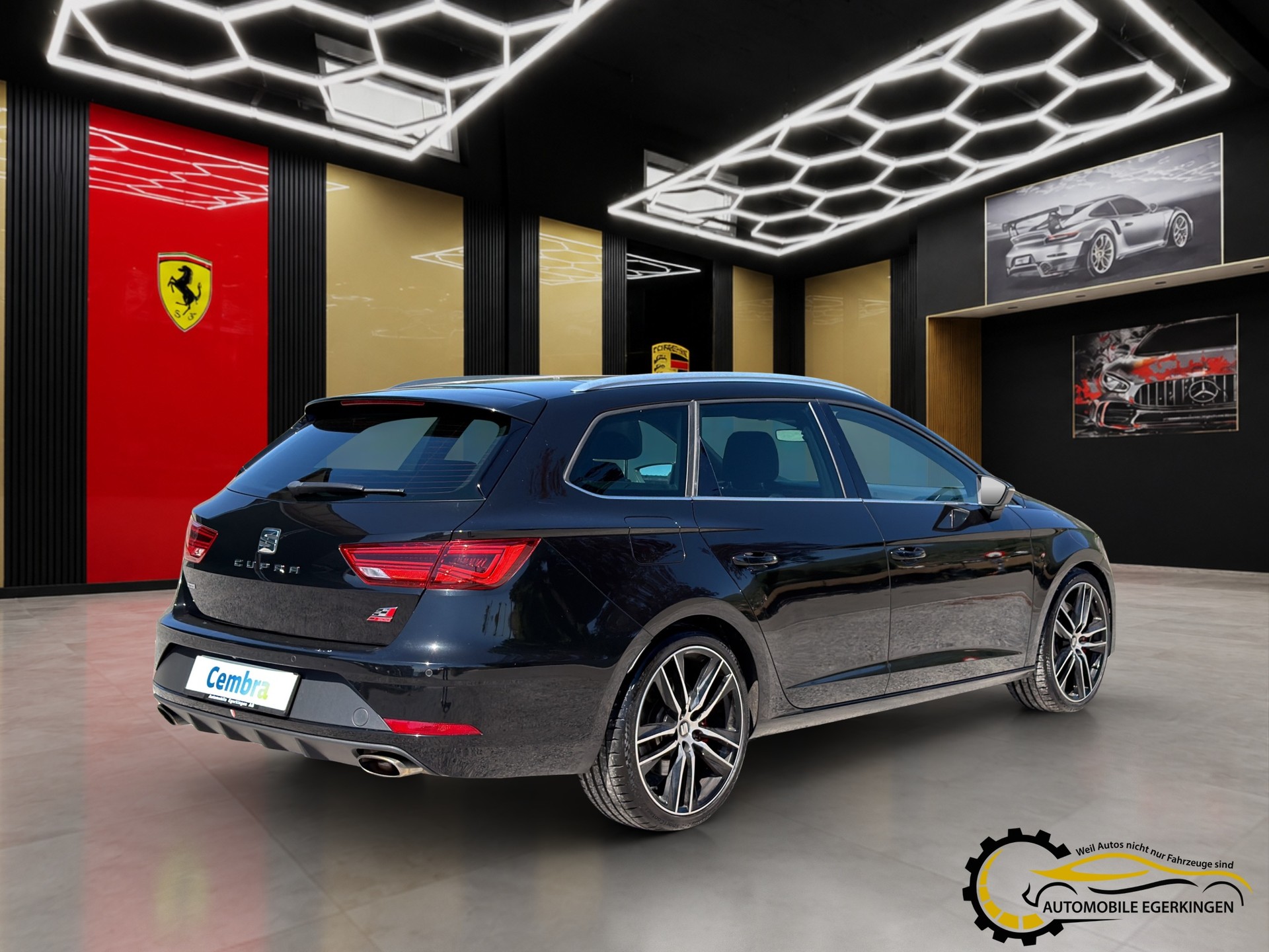 SEAT Leon ST 2.0 TSI 300 Cupra 4Drive DSG-image-4