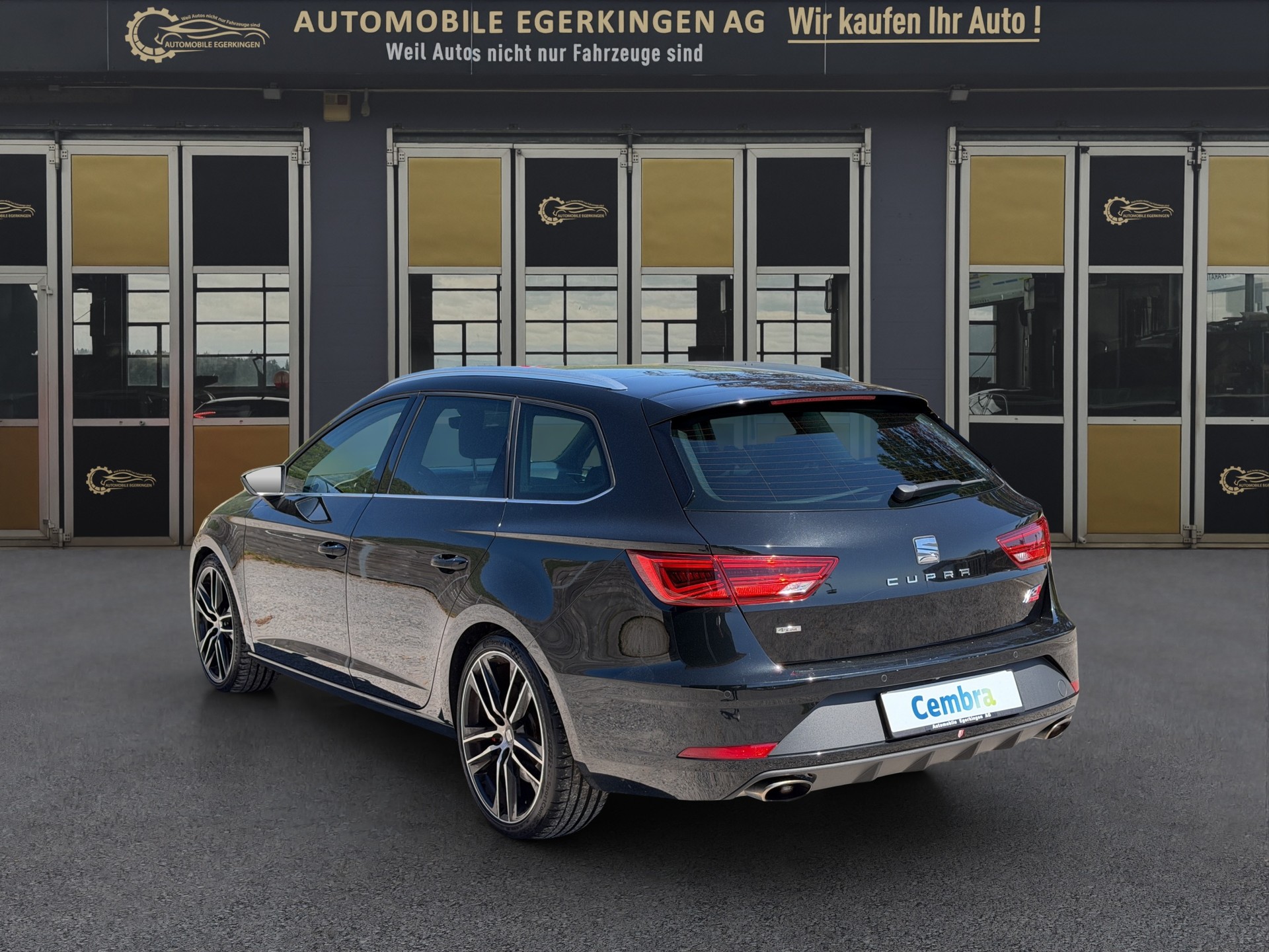 SEAT Leon ST 2.0 TSI 300 Cupra 4Drive DSG-image-6