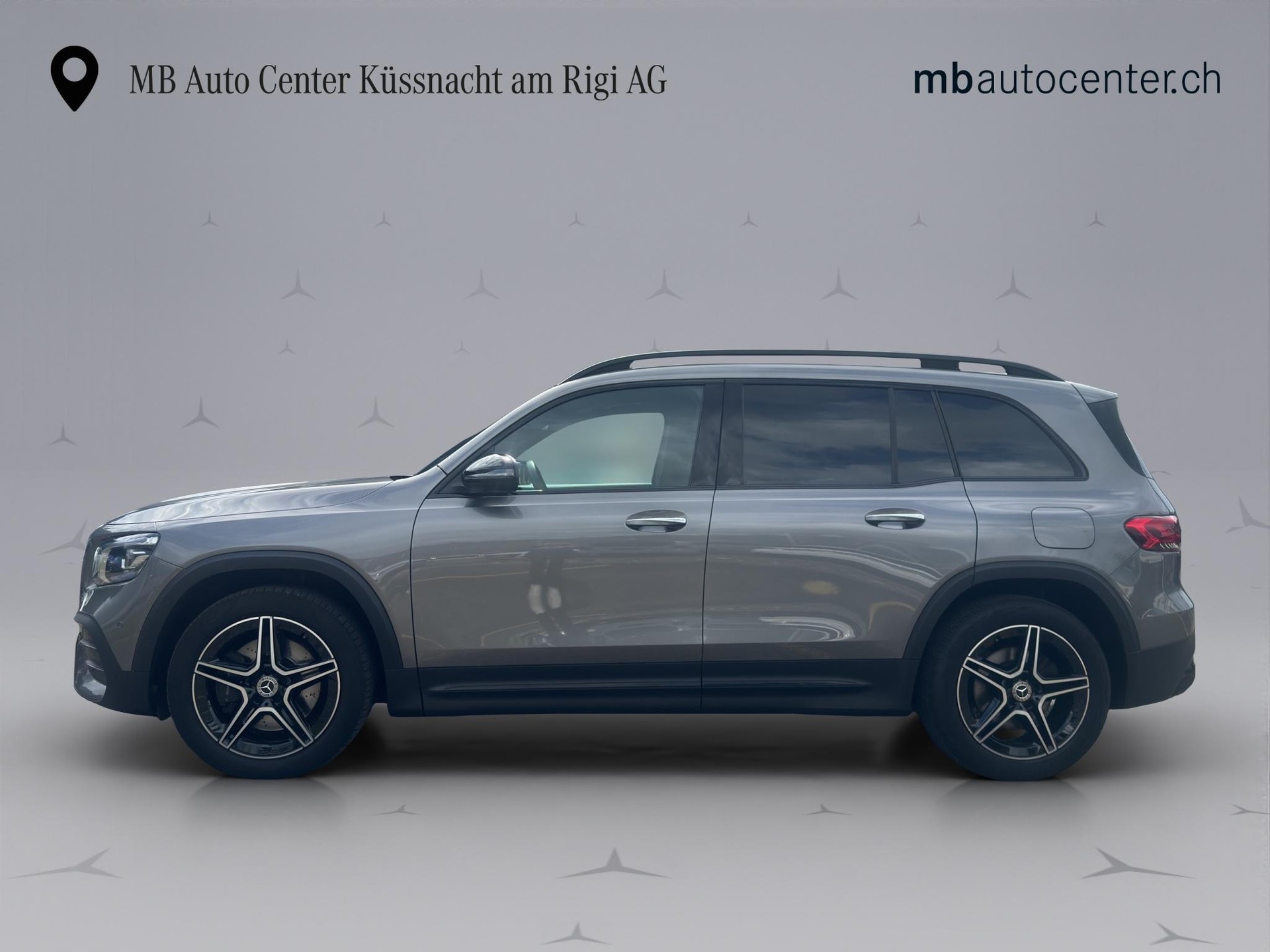 MERCEDES-BENZ GLB 220 d AMG Line 4matic-image-2