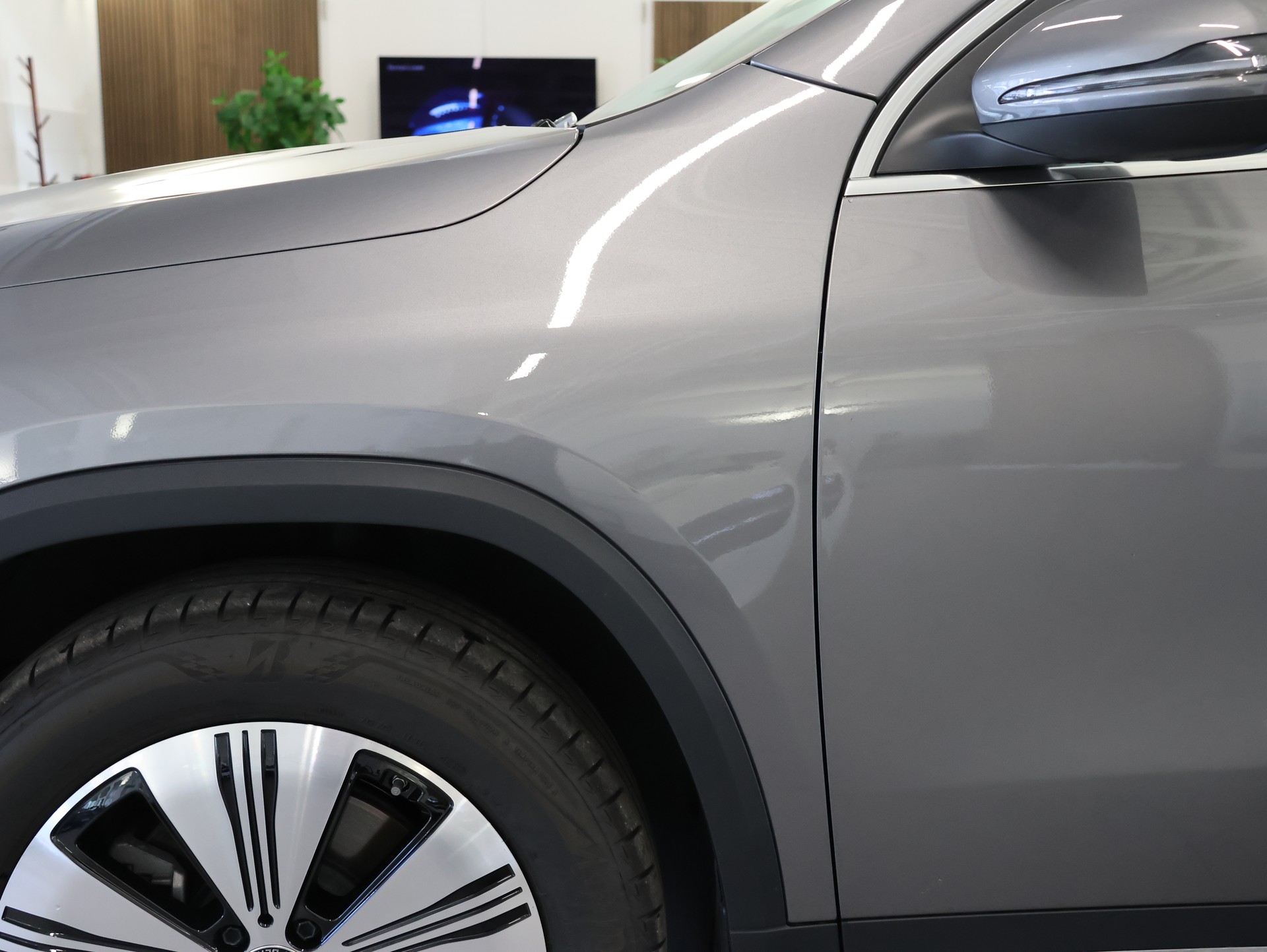 MERCEDES-BENZ EQA 250 AMG Line *Comand Touch* *Rückfahrkamera* *Multi Color*-image-12