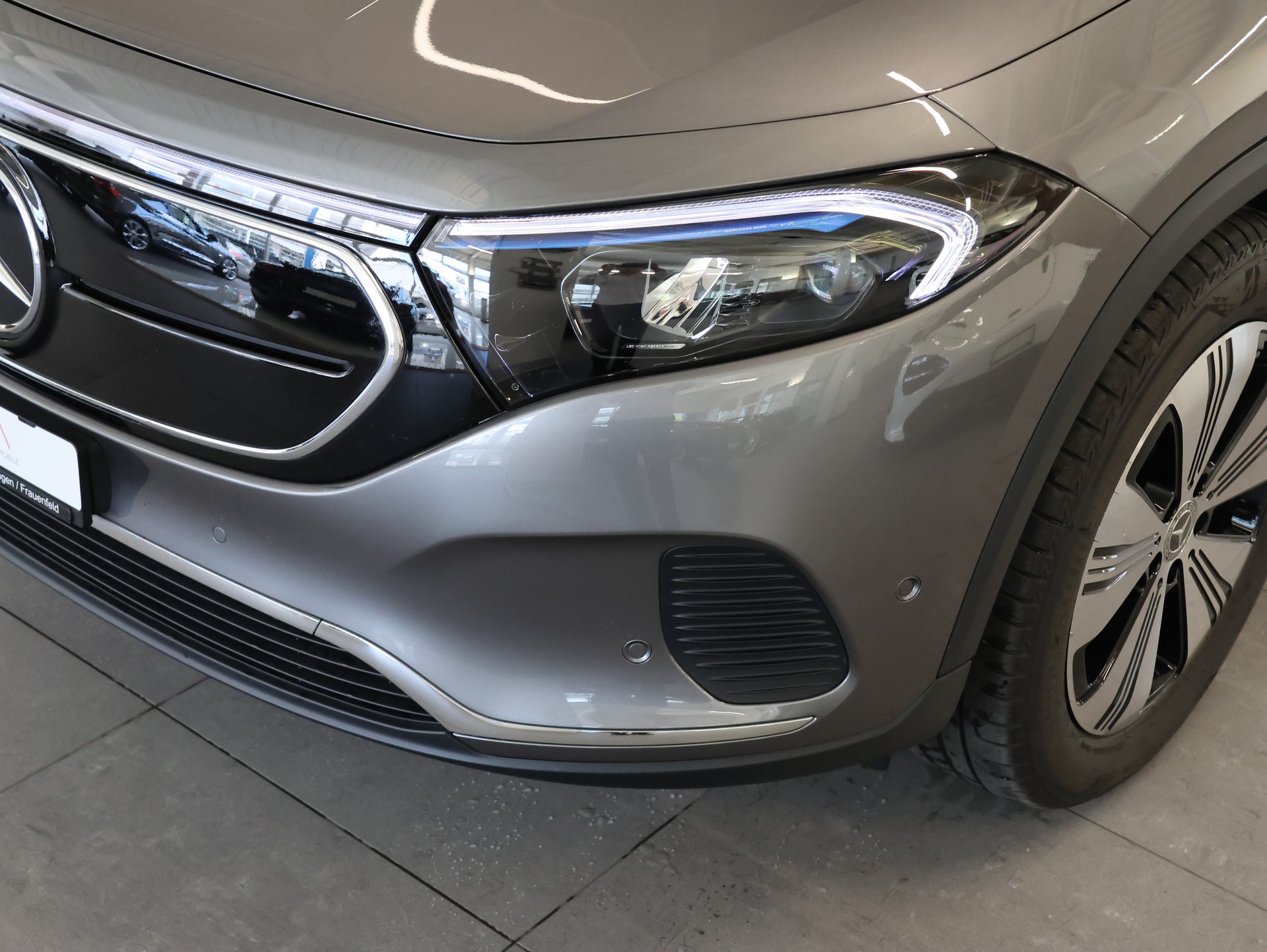 MERCEDES-BENZ EQA 250 AMG Line *Comand Touch* *Rückfahrkamera* *Multi Color*-image-8