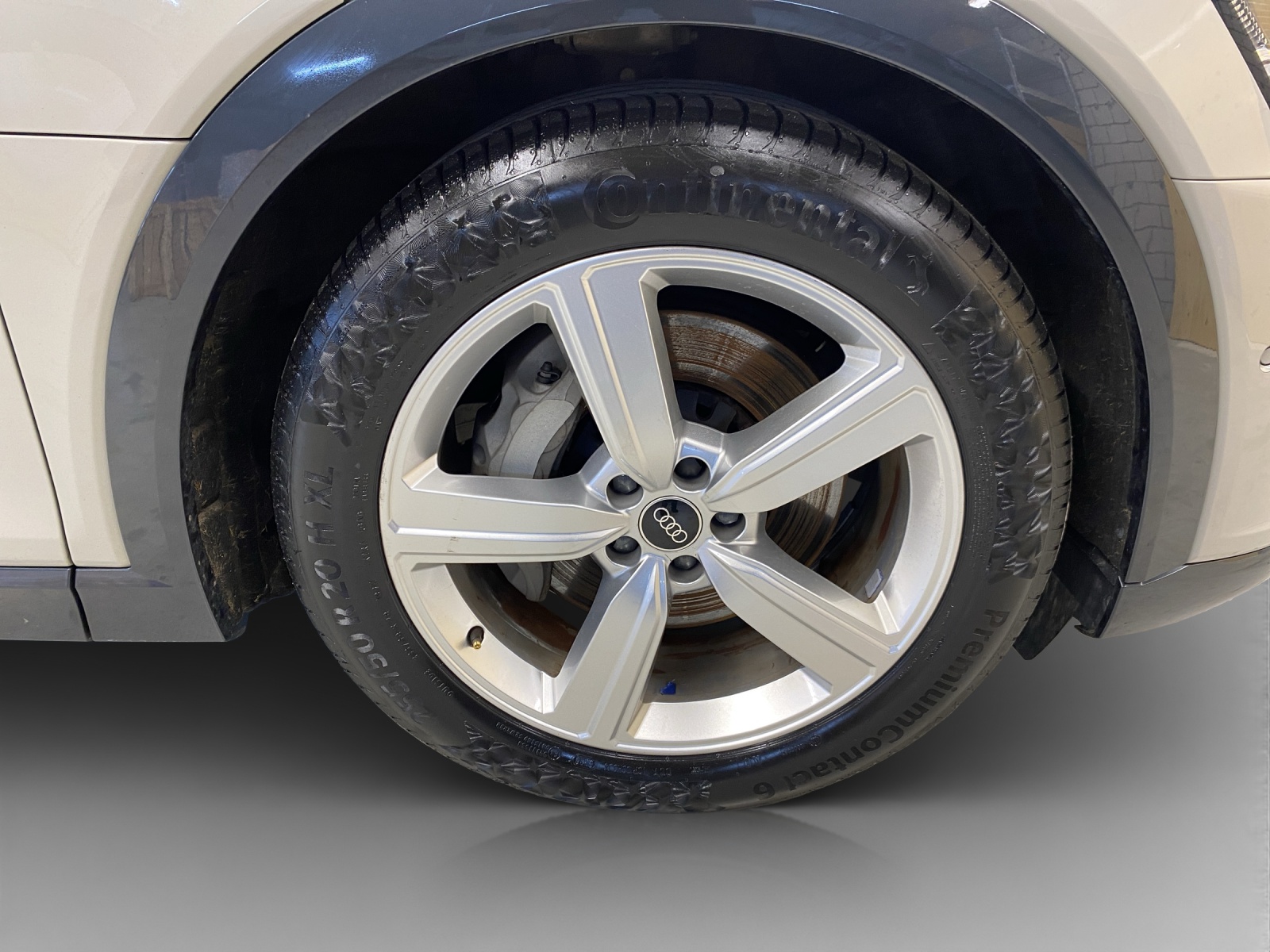 AUDI Q8 55 e-tron advanced quattro-image-15