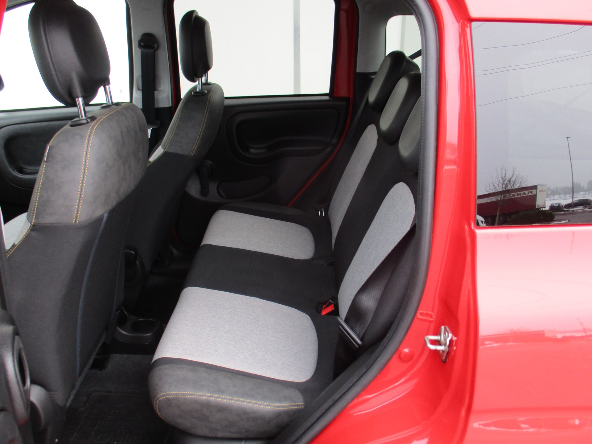 FIAT Panda 0.9 TwinAir Cross 4x4-image-4