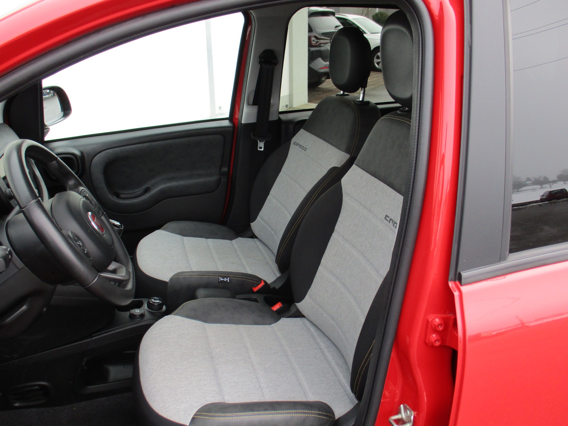 FIAT Panda 0.9 TwinAir Cross 4x4-image-6