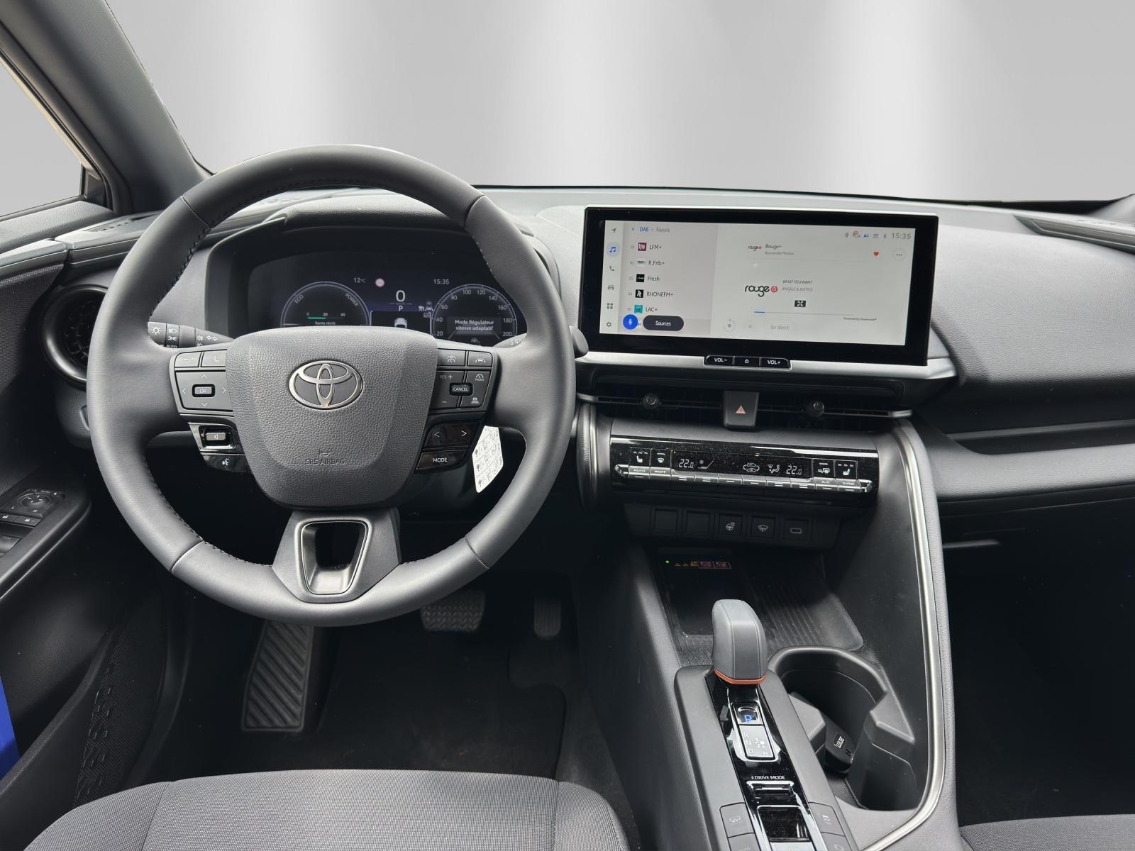TOYOTA C-HR 2.0 PHEV Swiss Edition-image-9