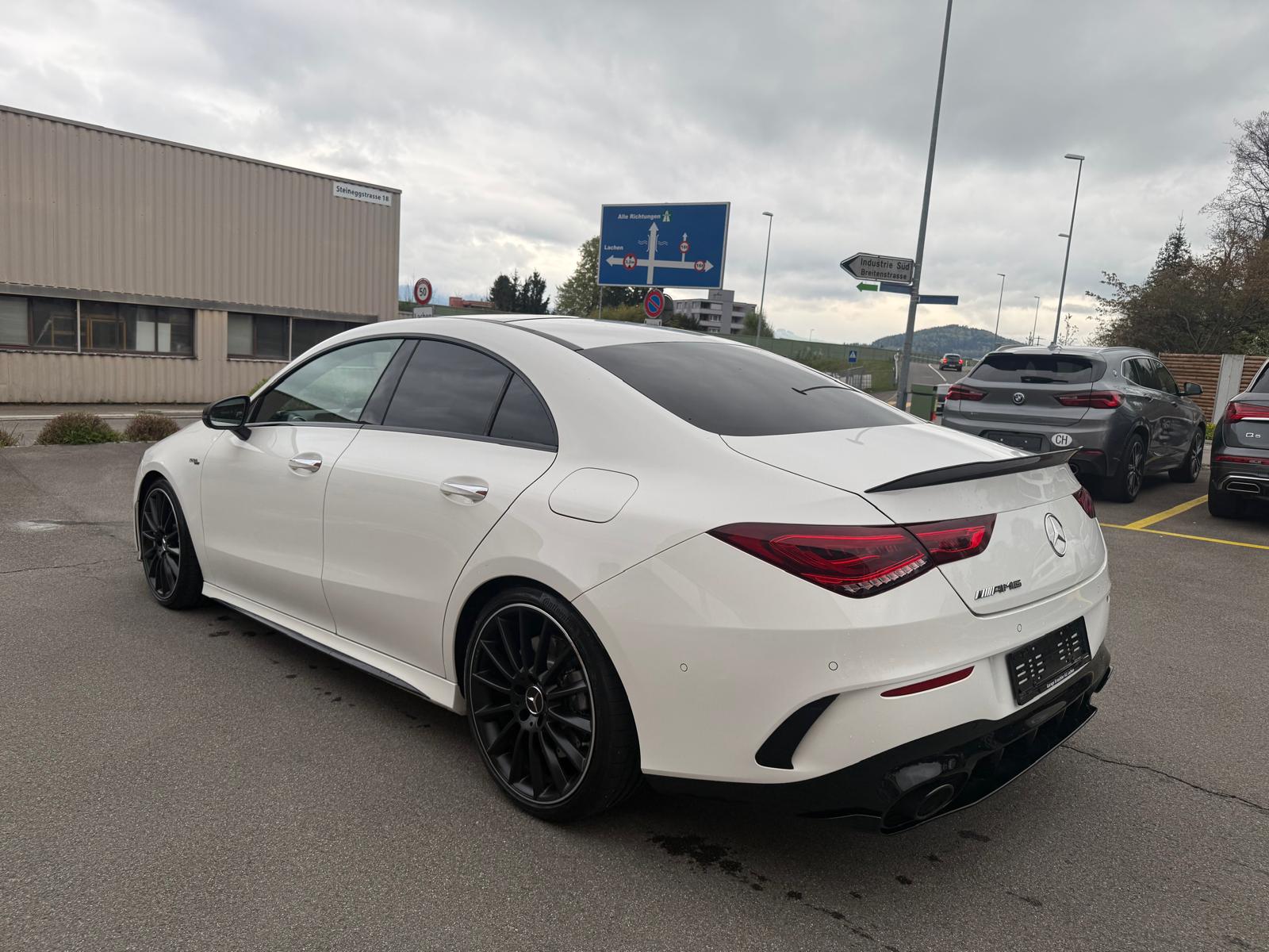MERCEDES-BENZ CLA 35 AMG 4Matic 7G-DCT-image-2