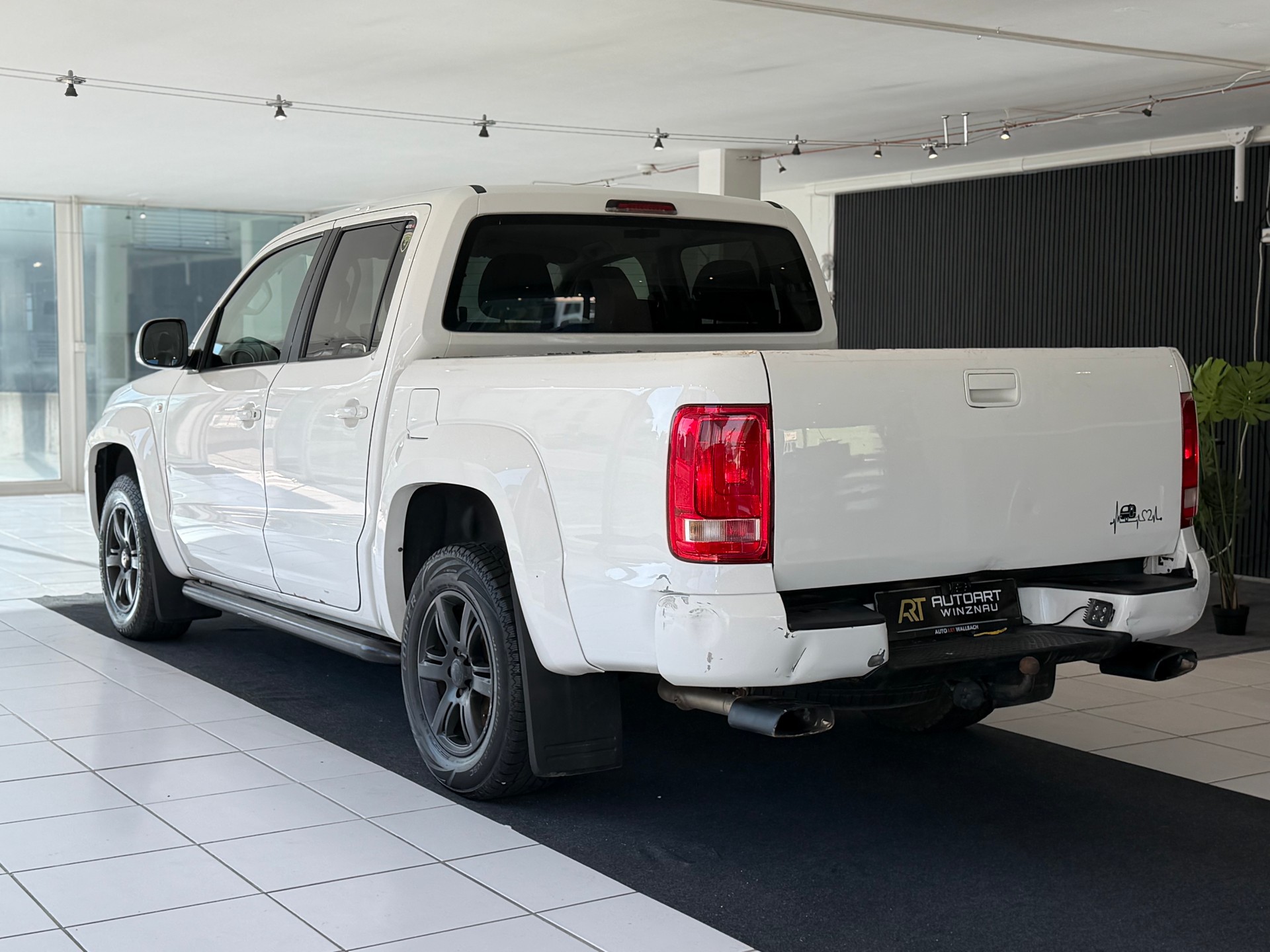 VW Amarok 2.0 BiTDI Highline 4Motion permanent-image-8