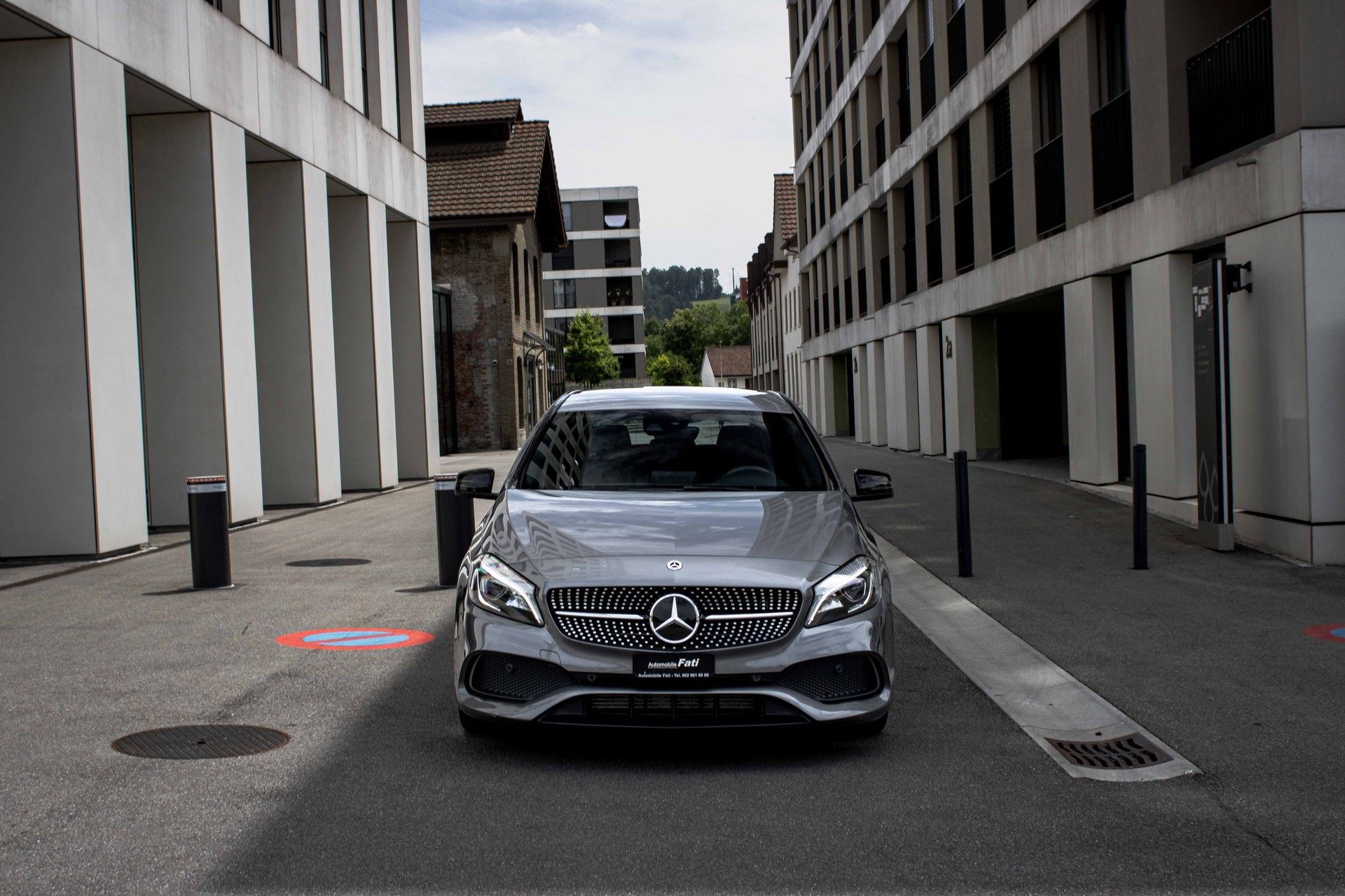 MERCEDES-BENZ A 180 AMG Line 7G-DCT-image-2