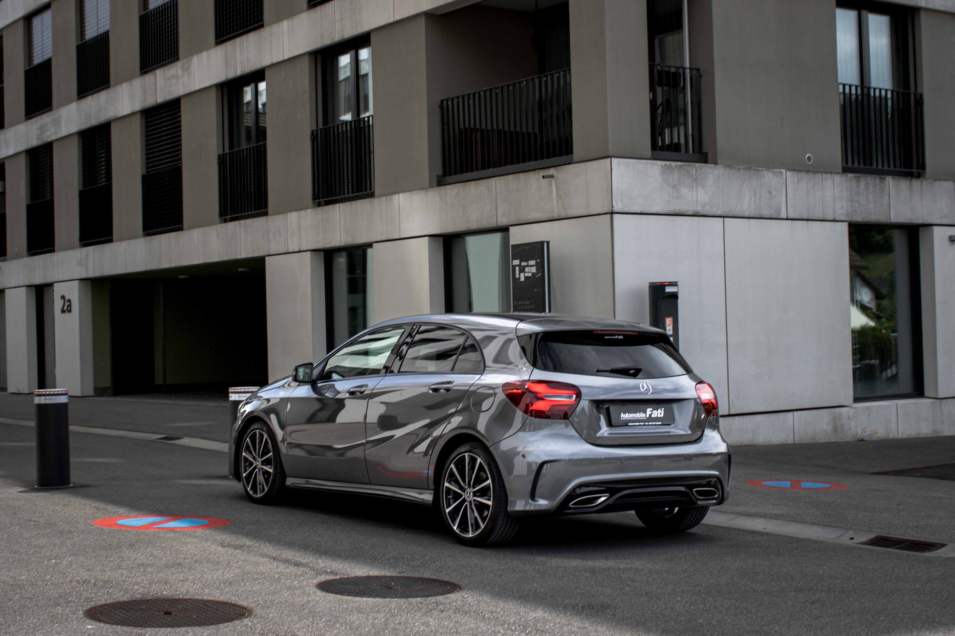 MERCEDES-BENZ A 180 AMG Line 7G-DCT-image-1