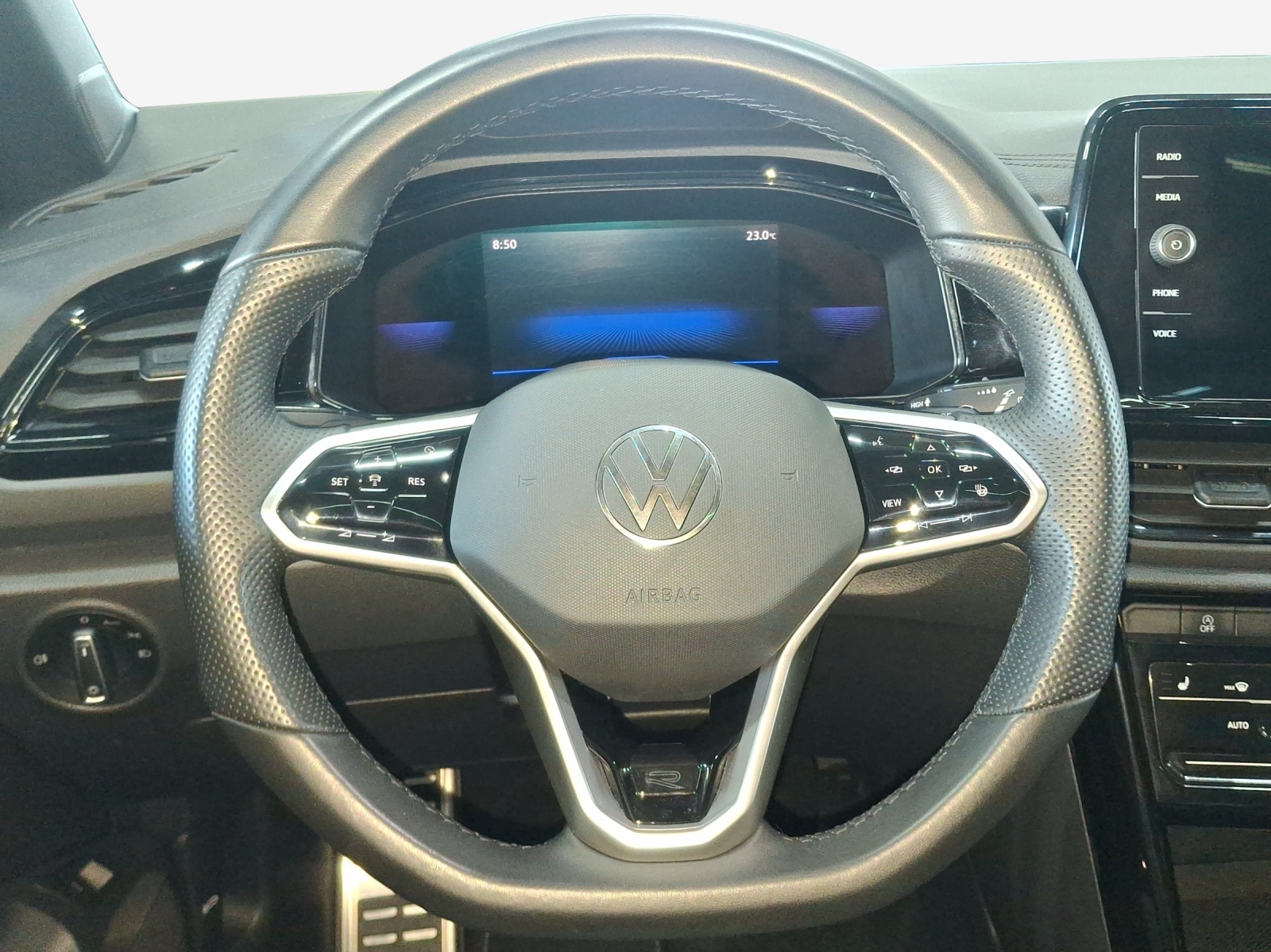 VW T-Roc 1.5 TSI EVO R-Line DSG-image-9