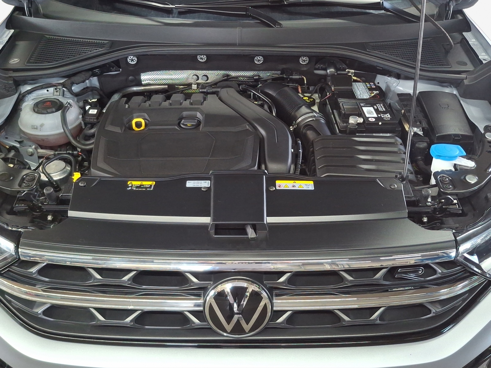 VW T-Roc 1.5 TSI EVO R-Line DSG-image-15