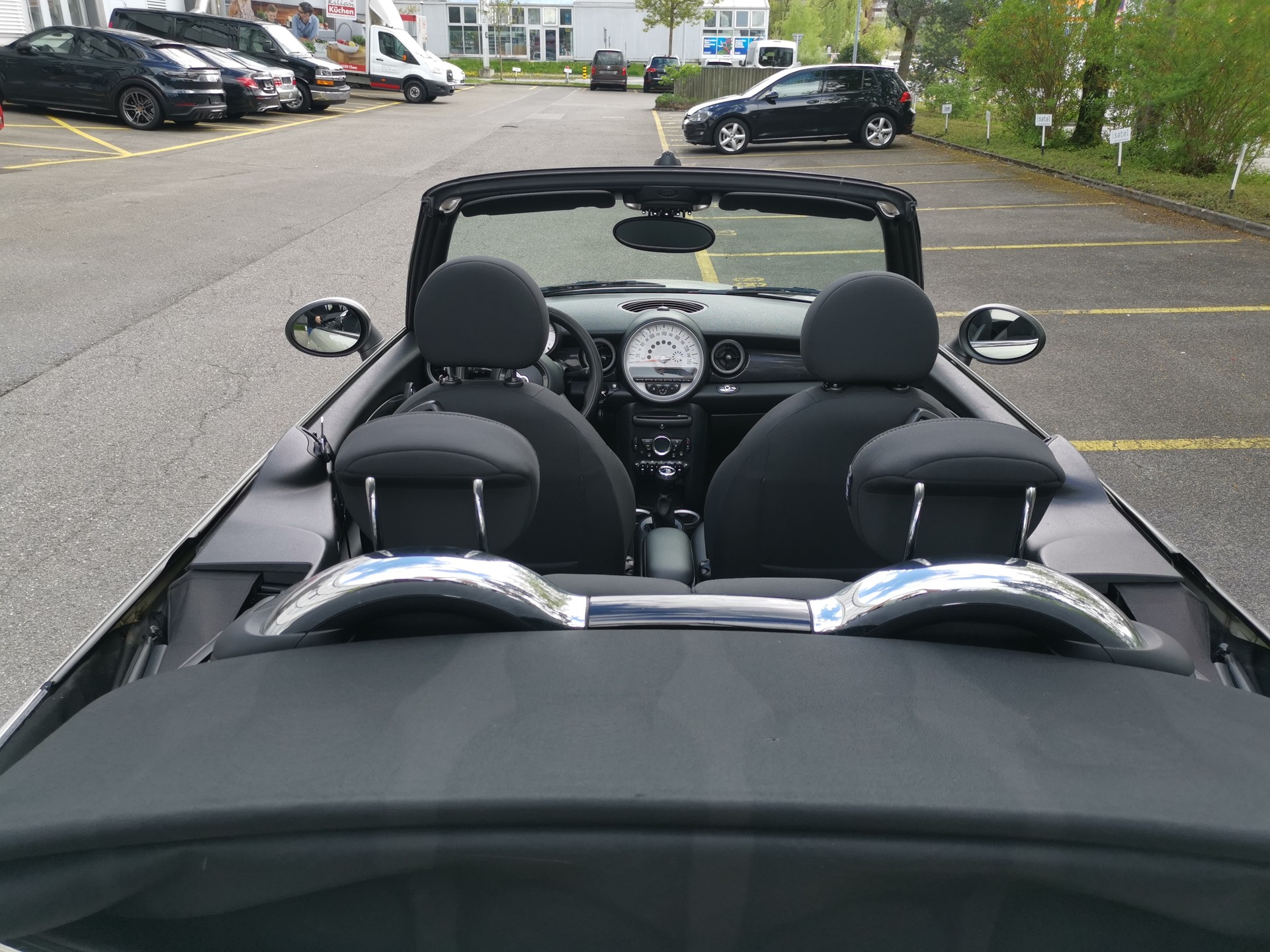 MINI Cooper SD Cabriolet-image-12