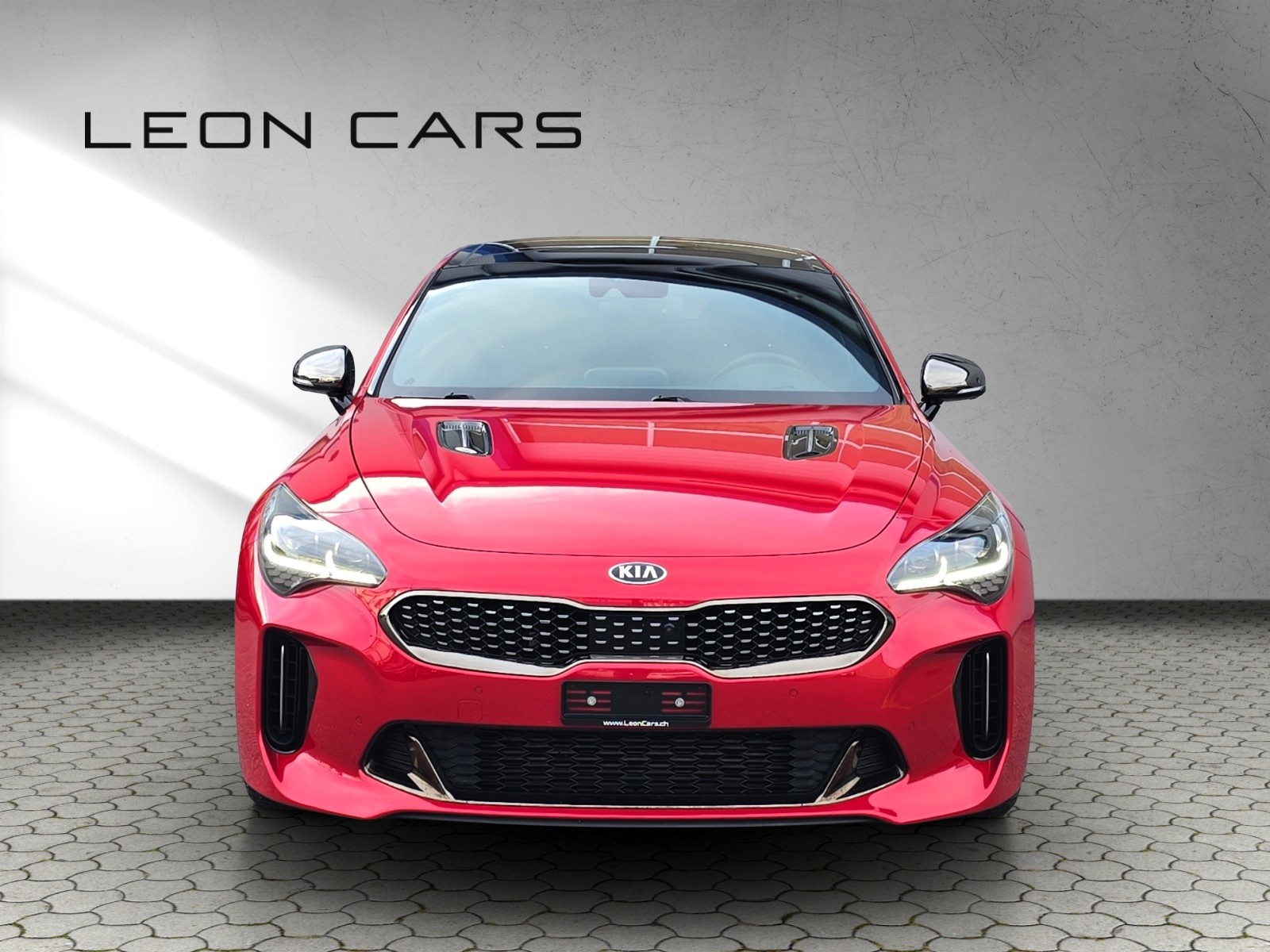 KIA Stinger 3.3 T-GDi GT Automat AWD-image-1