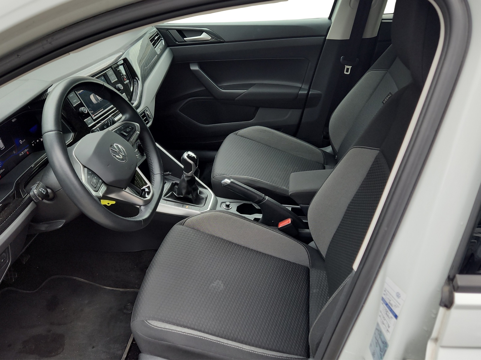 VW Polo 1.0 TSI Life-image-8