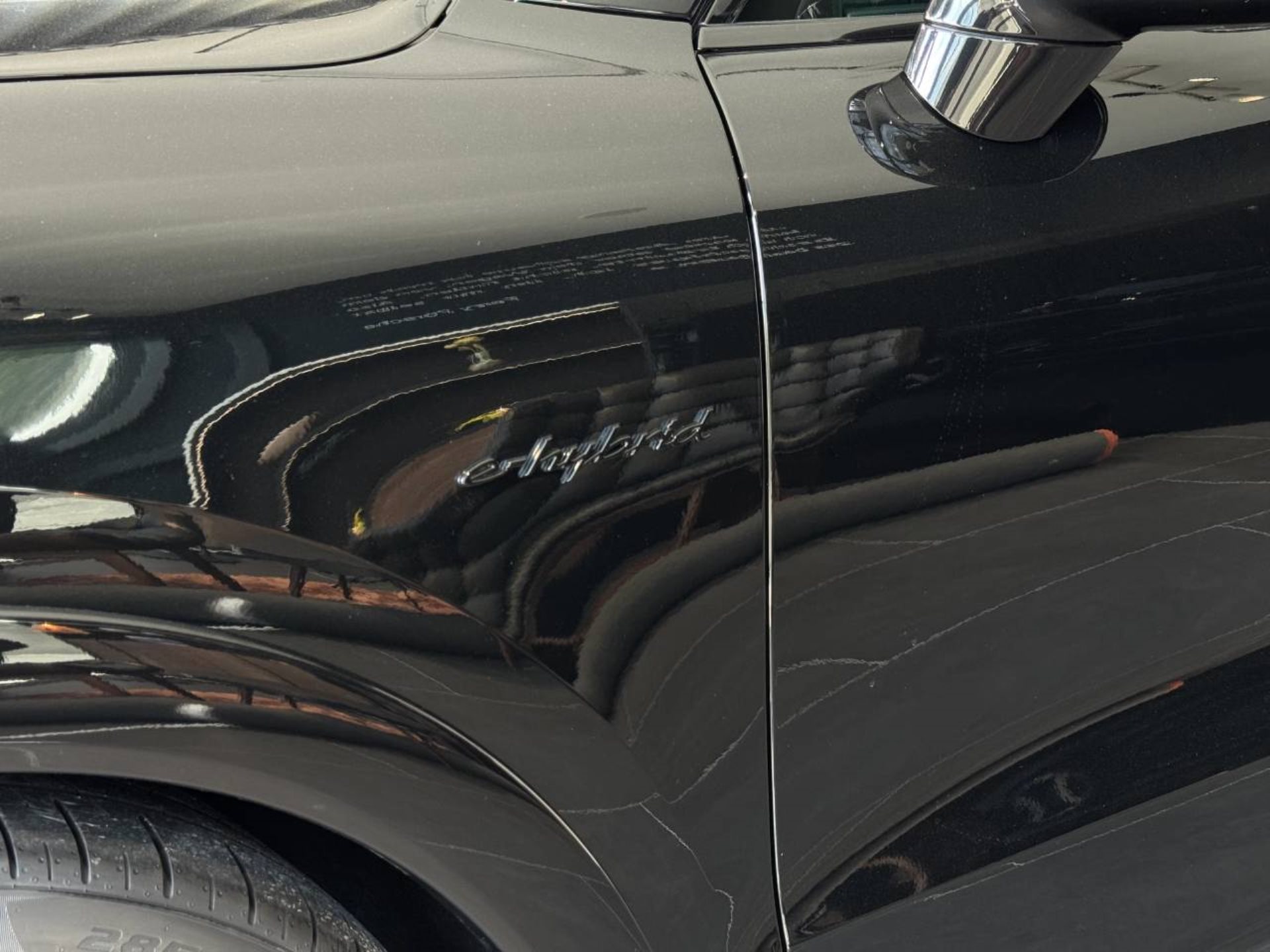 PORSCHE Cayenne E-Hybrid Coupé Black Edition-image-32