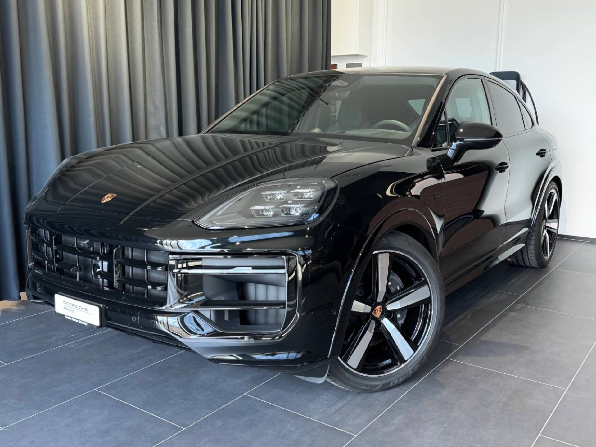 PORSCHE Cayenne E-Hybrid Coupé Black Edition-image-0
