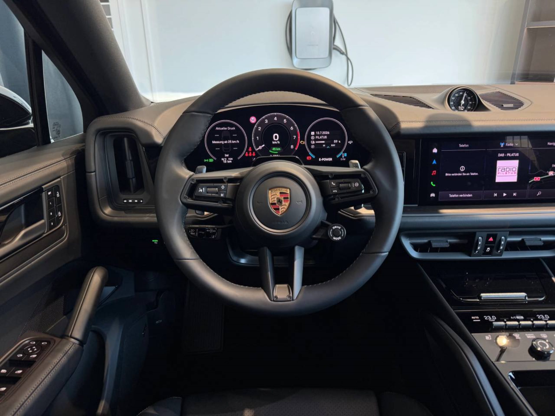 PORSCHE Cayenne E-Hybrid Coupé Black Edition-image-15