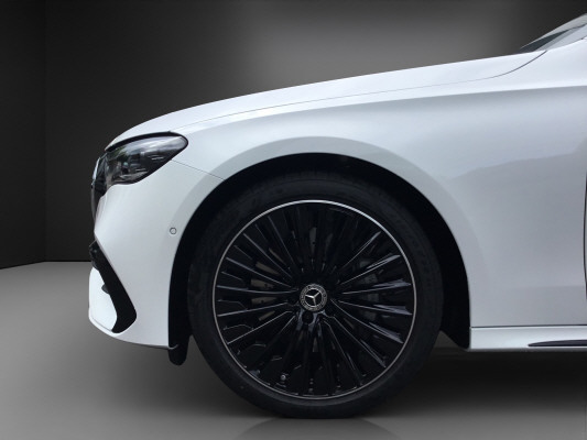 MERCEDES-BENZ E 220 d 4Matic-image-12
