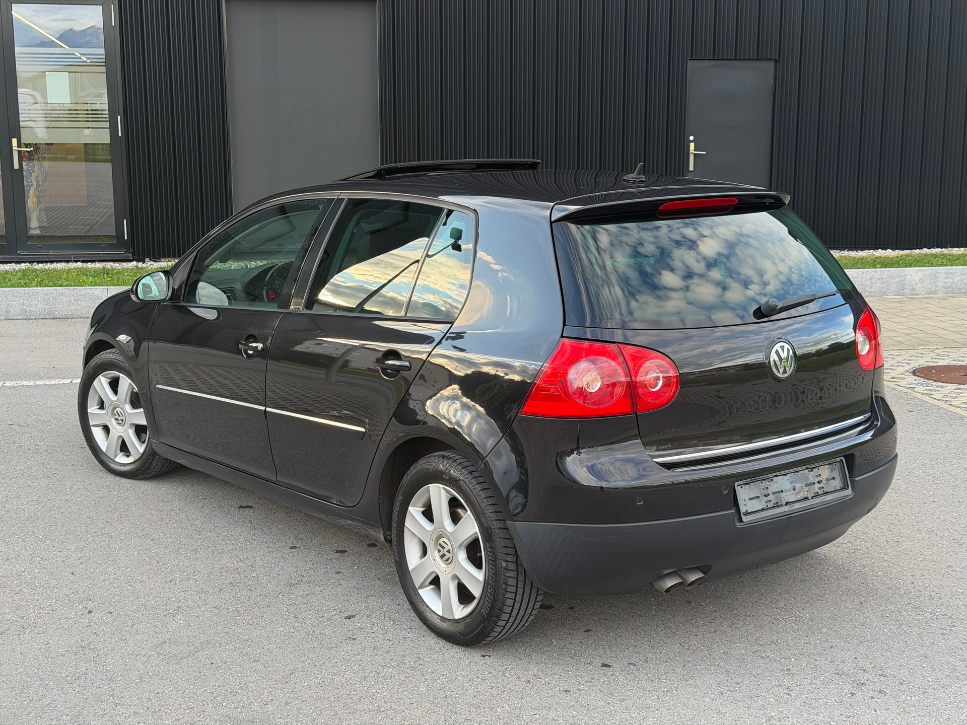 VW Golf 2.0 TDI Comfortline 4Motion-image-15