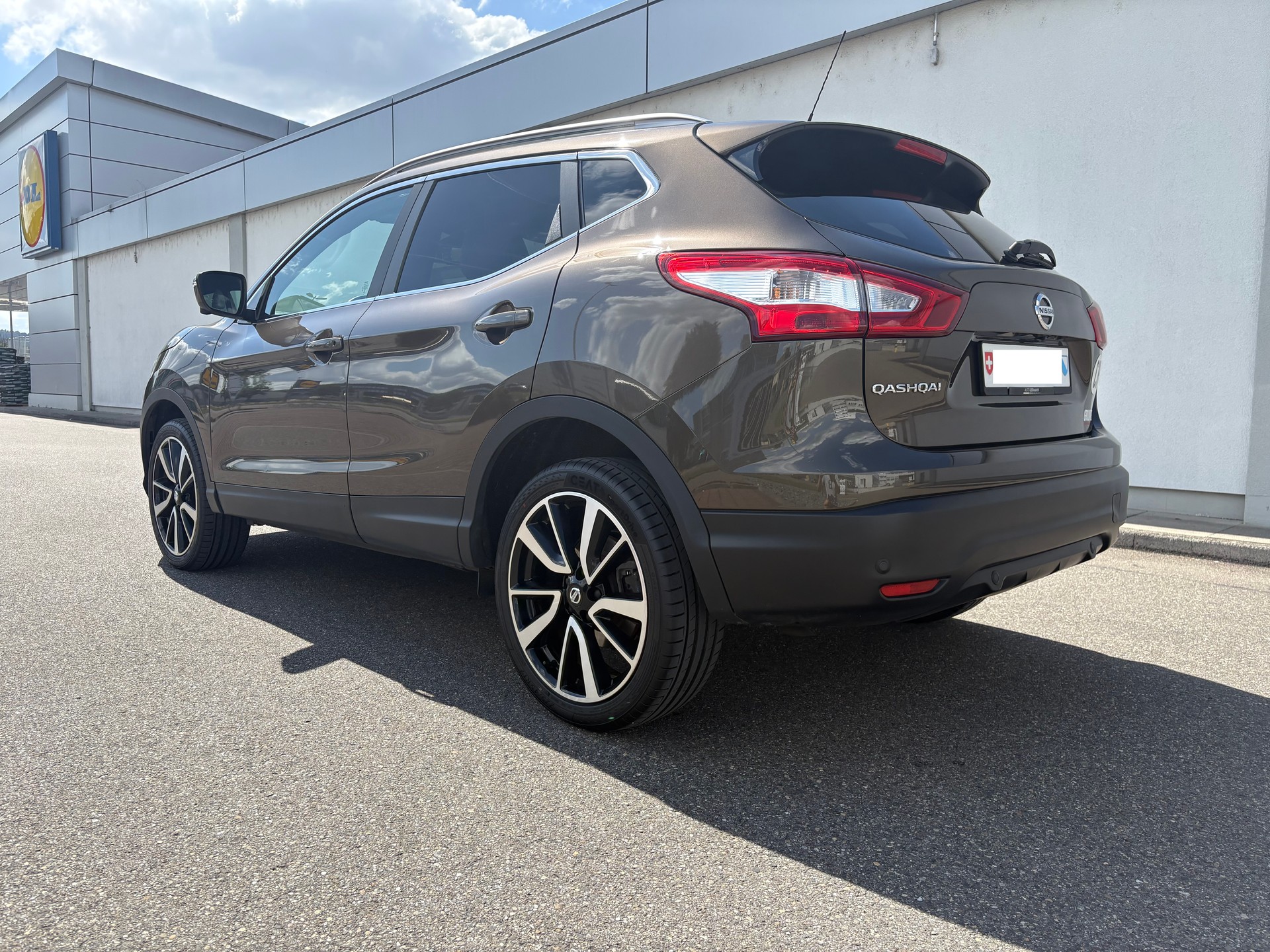 NISSAN 1.6 DIG-T 163 Swiss Edition-image-2