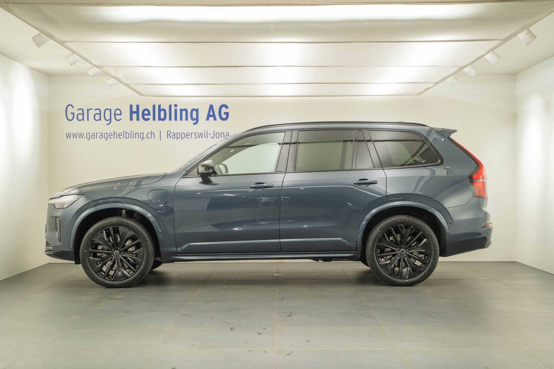 VOLVO XC90 2.0 T8 TE Black Edition eAWD-image-2