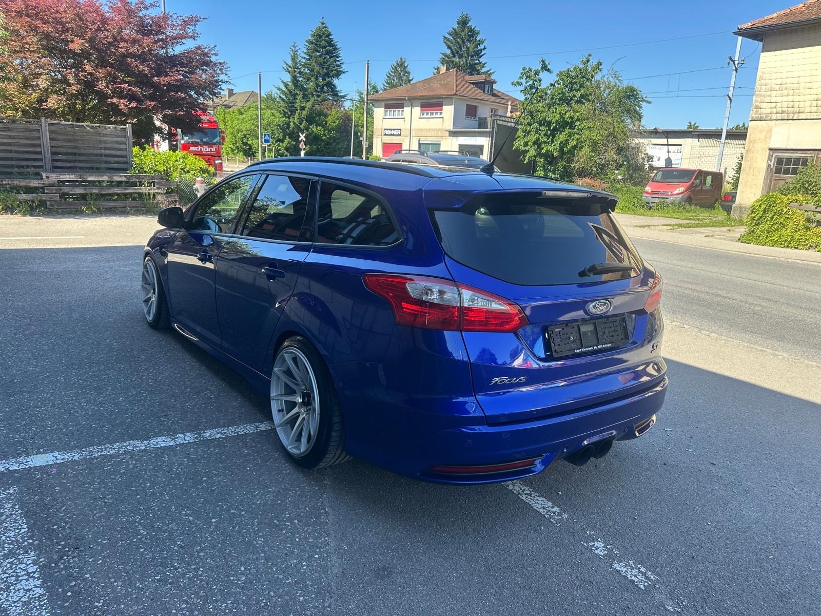 FORD Focus 2.0 SCTi ST-3-image-2