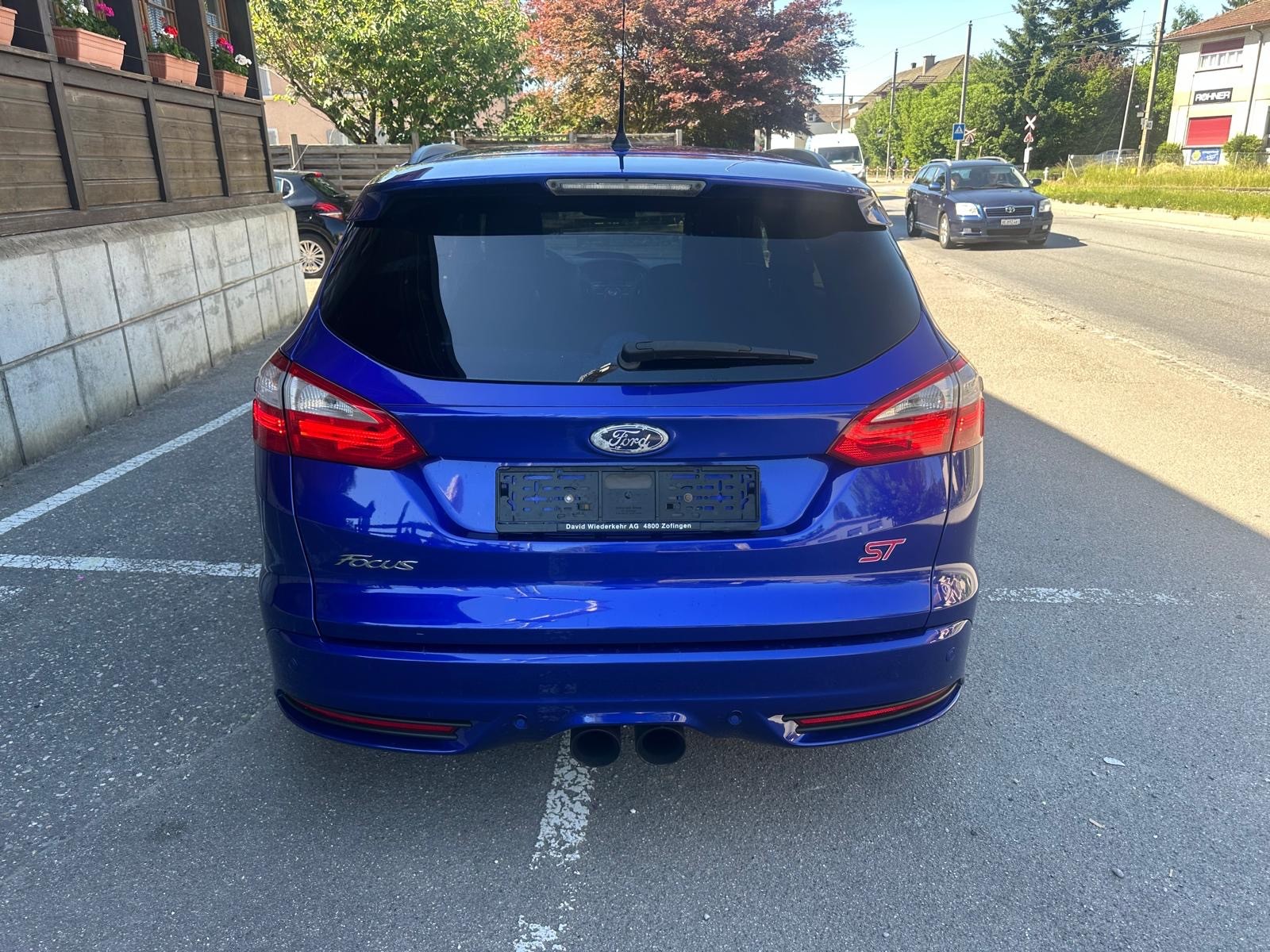 FORD Focus 2.0 SCTi ST-3-image-5