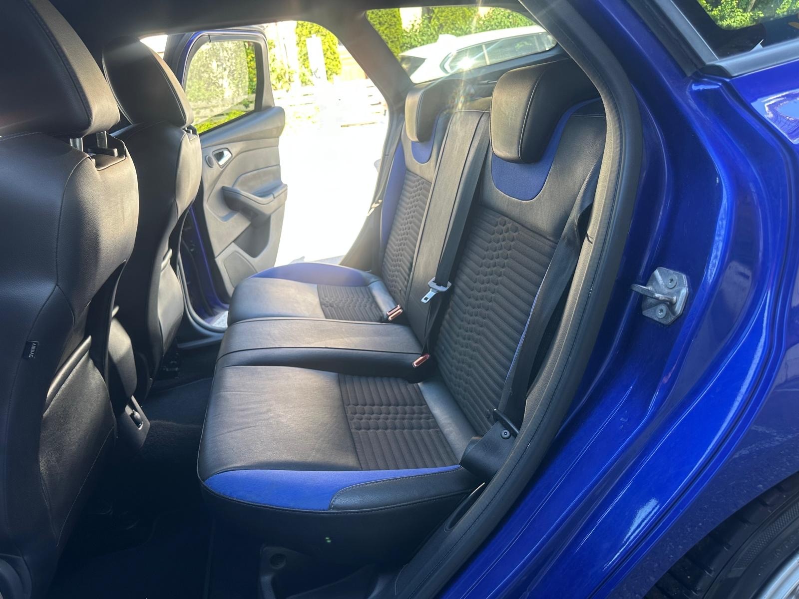FORD Focus 2.0 SCTi ST-3-image-10