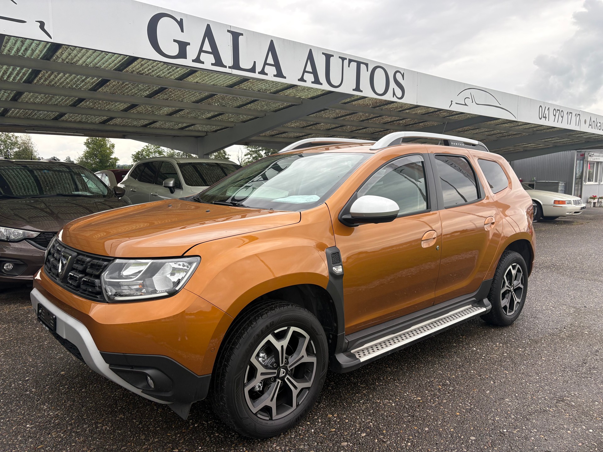 DACIA Duster TCe 130 Celebration 4x2-image-0