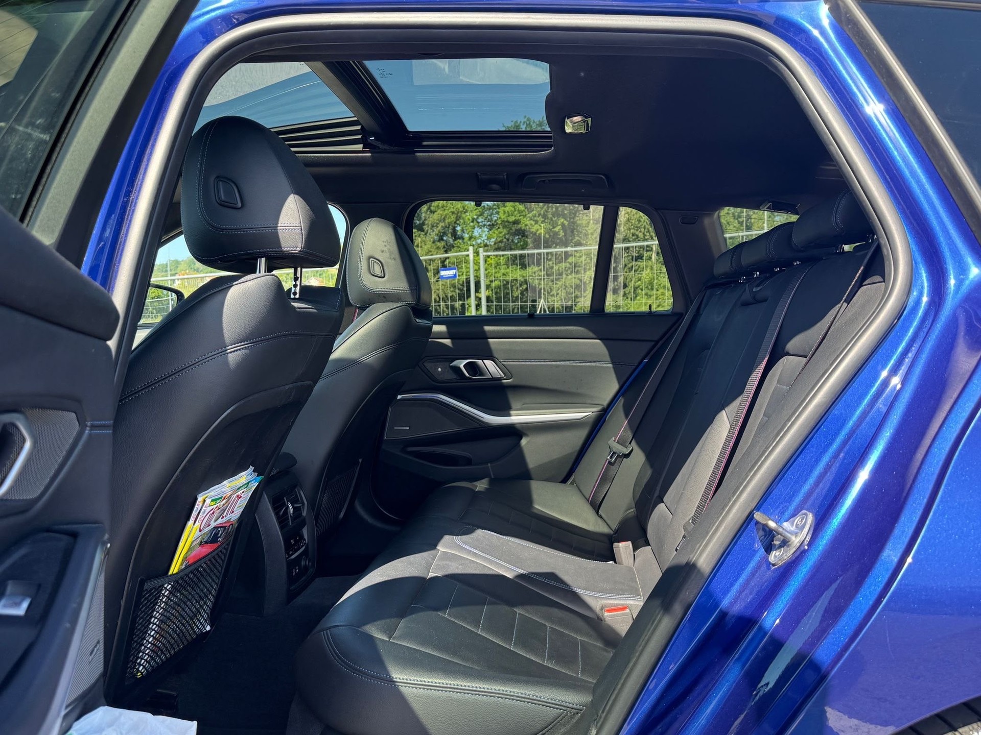 BMW 320d xDrive-image-7