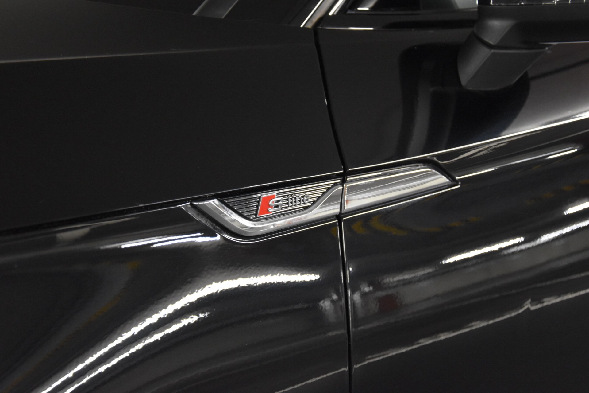 AUDI A5 Coupe 45 TFSI S-Line S-Tronic Quattro-image-4