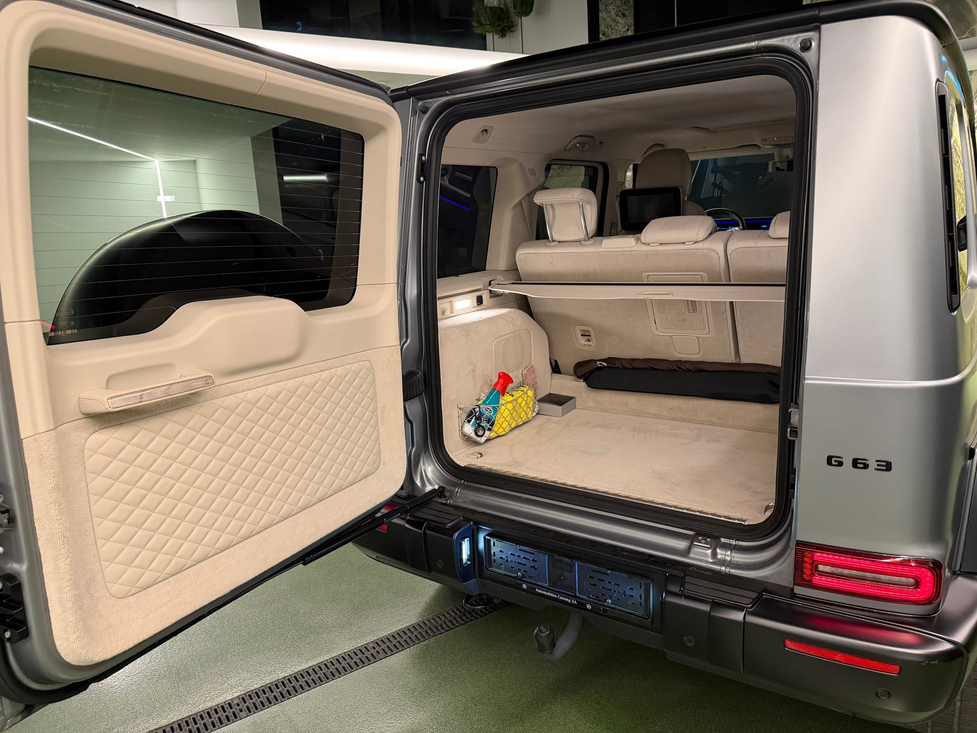 MERCEDES-BENZ G 63 AMG 4x4 2-image-15