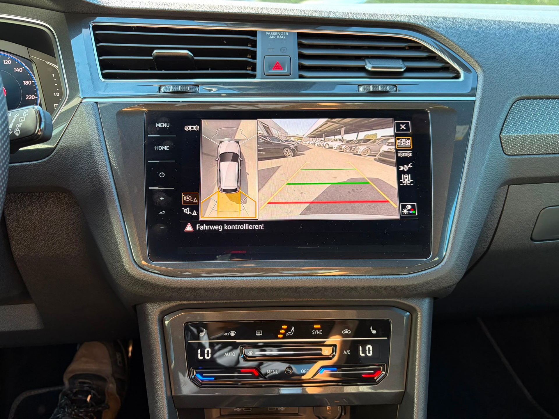 VW Tiguan 2.0TSI R-Line 4Motion DSG-image-11
