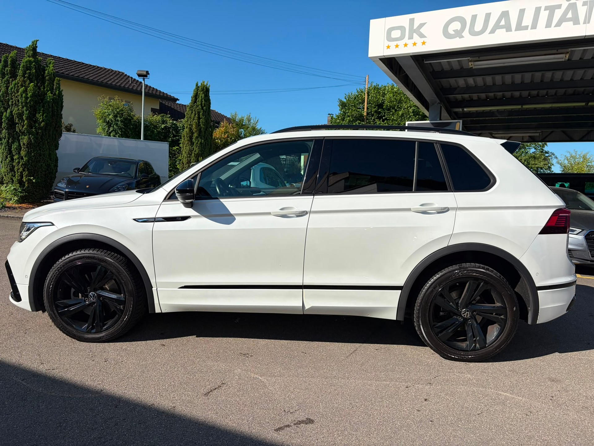 VW Tiguan 2.0TSI R-Line 4Motion DSG-image-3
