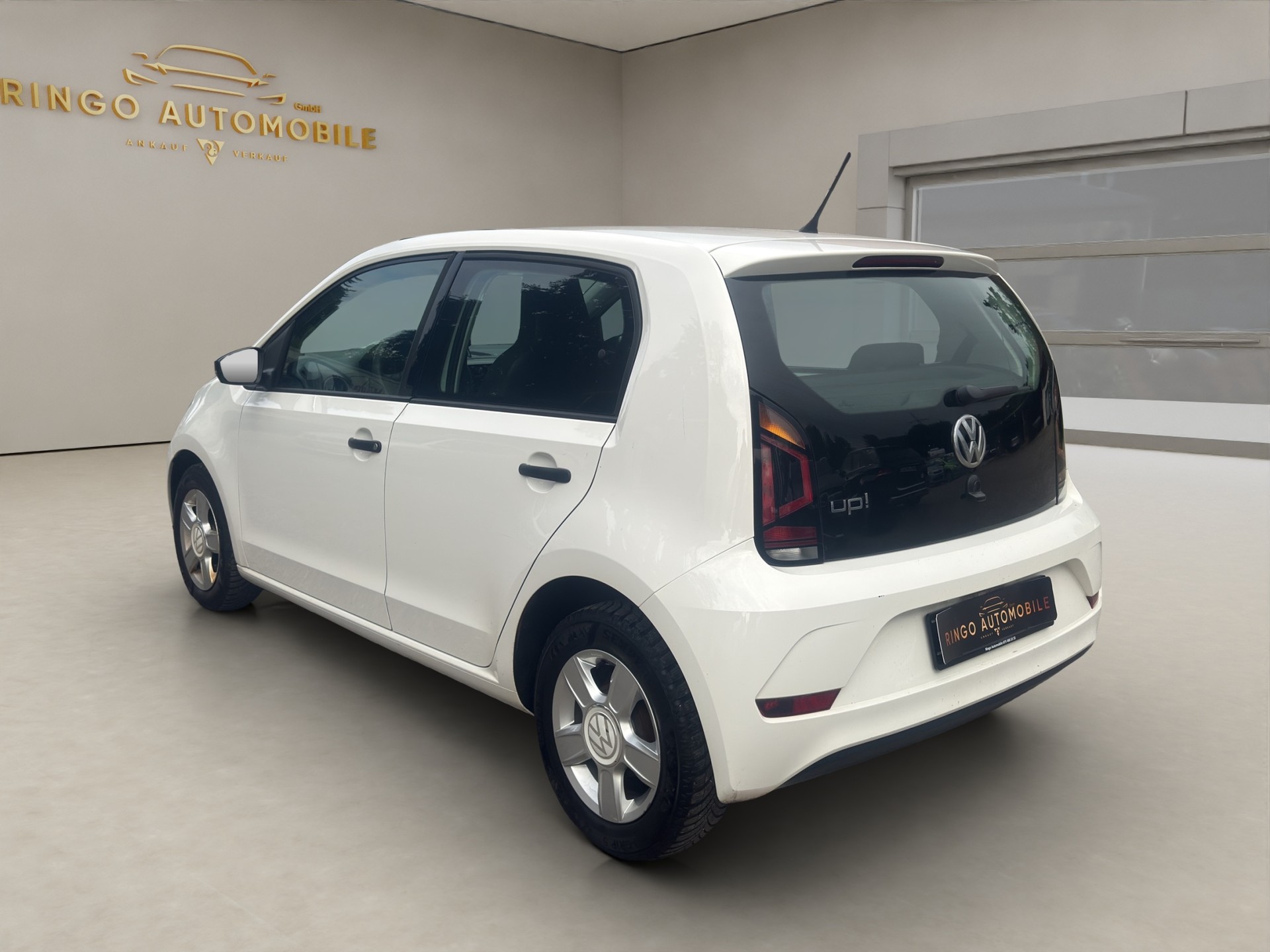 VW Up 1.0 BMT sound up-image-4