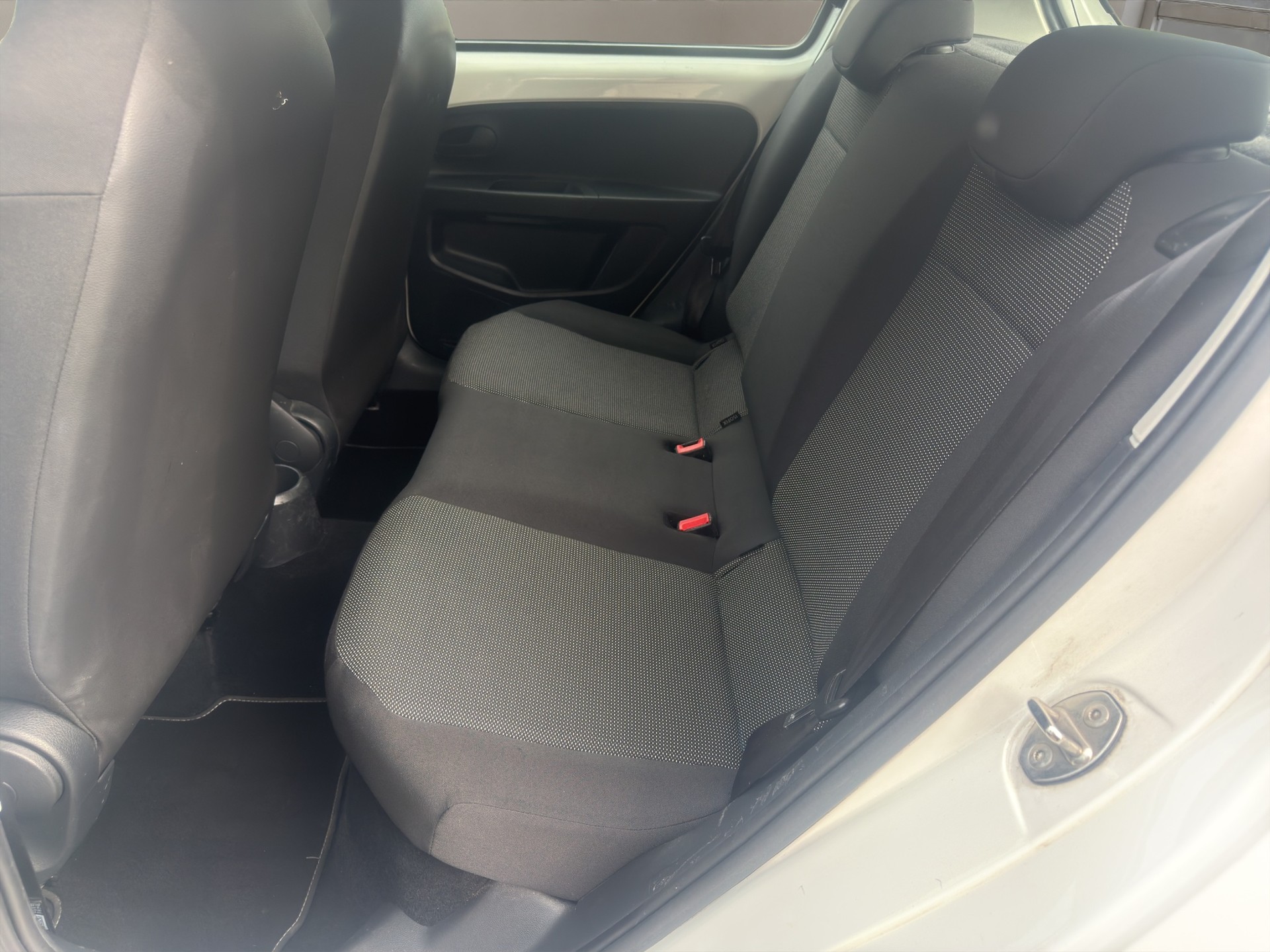 VW Up 1.0 BMT sound up-image-10