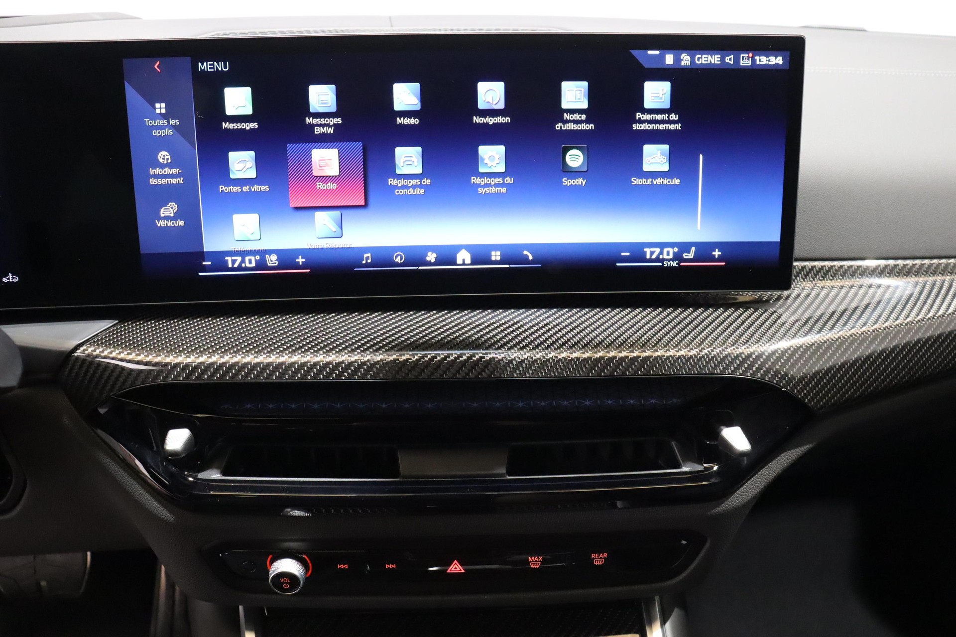 BMW M340i xDrive Touring-image-15
